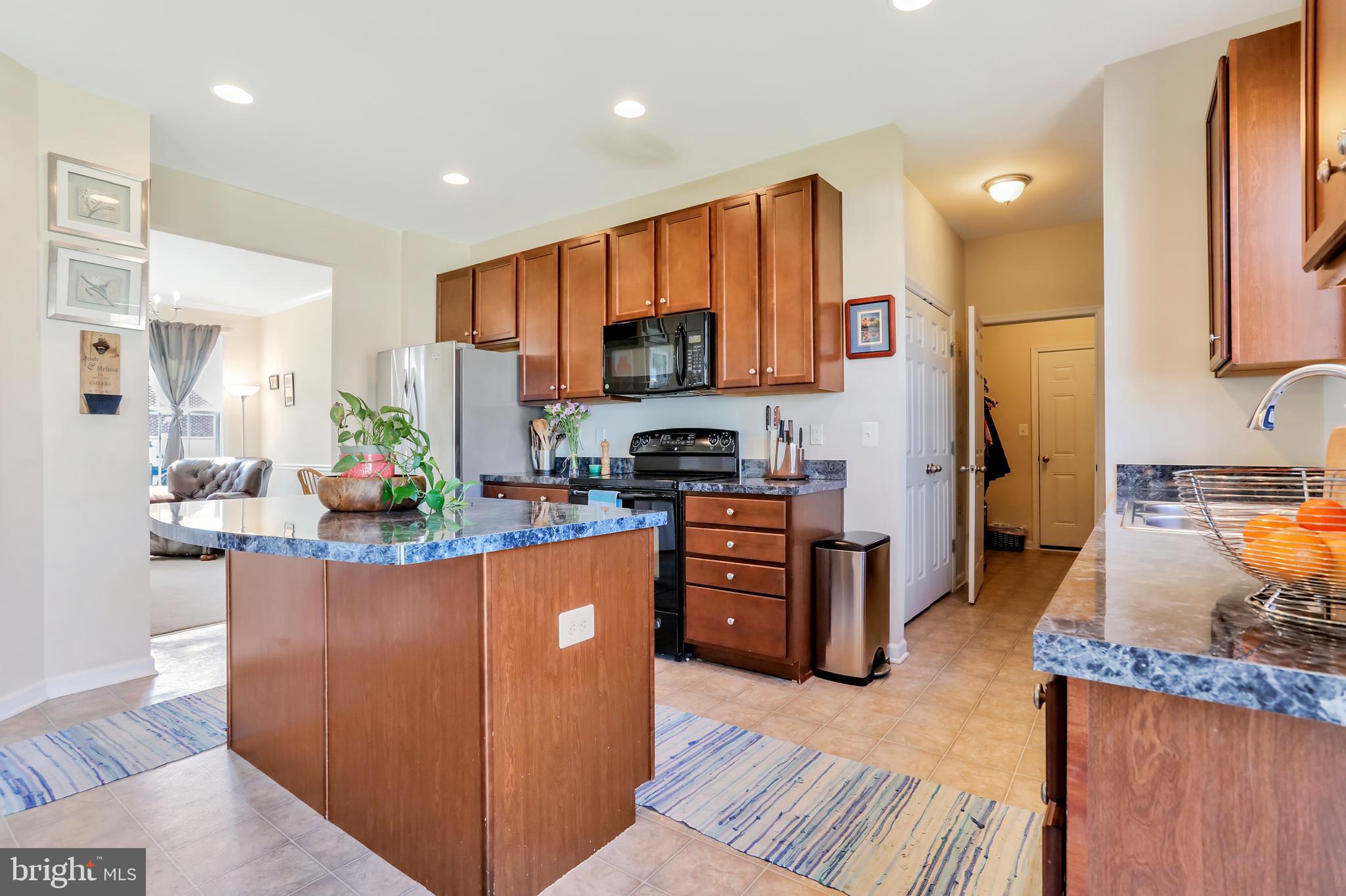 LAKELAND PLACE - Residential