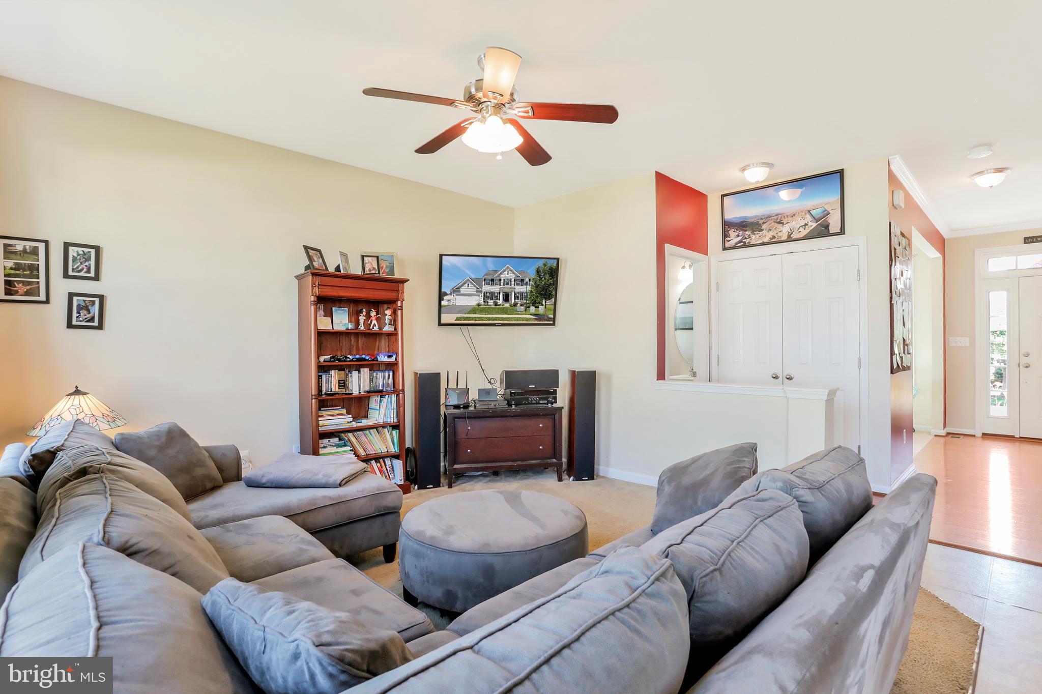 LAKELAND PLACE - Residential