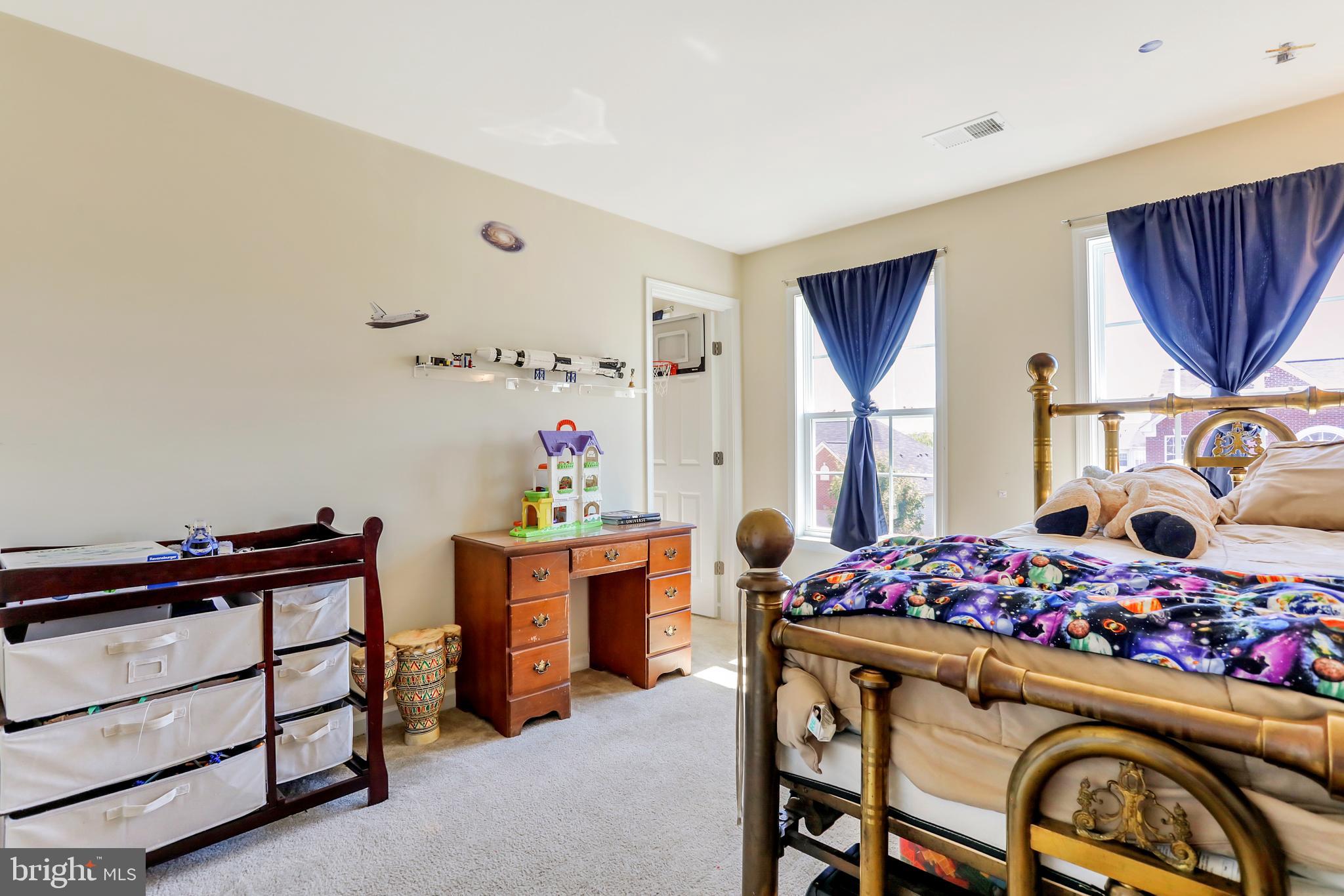 LAKELAND PLACE - Residential