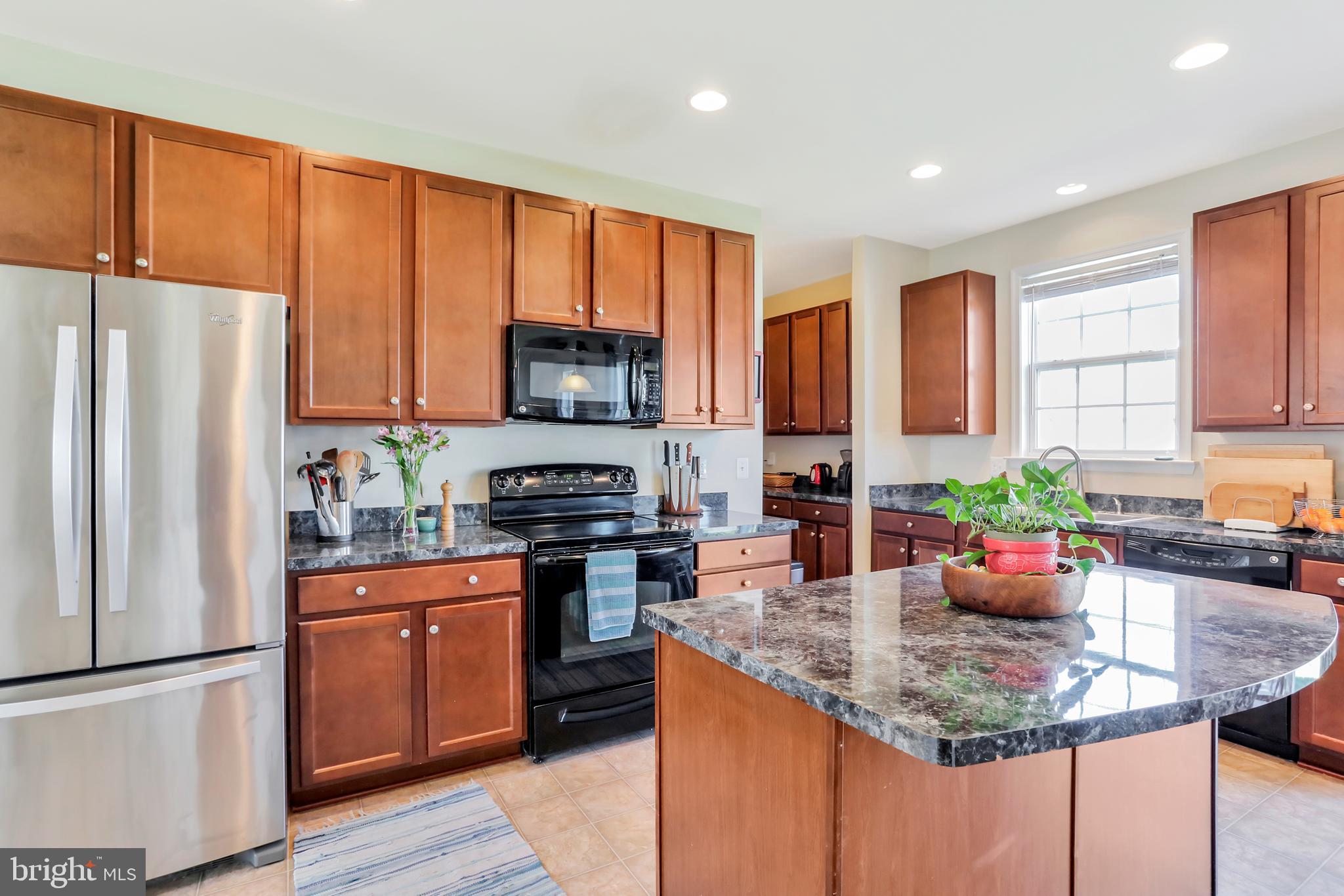 LAKELAND PLACE - Residential