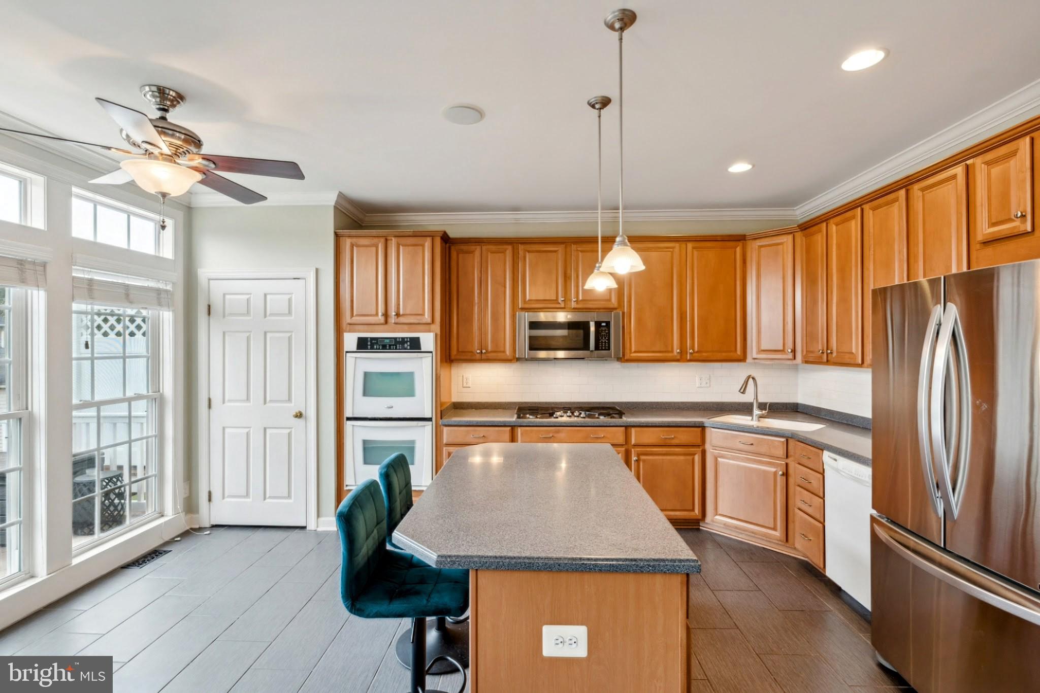 NORTHRIDGE VILLAGE - Residential