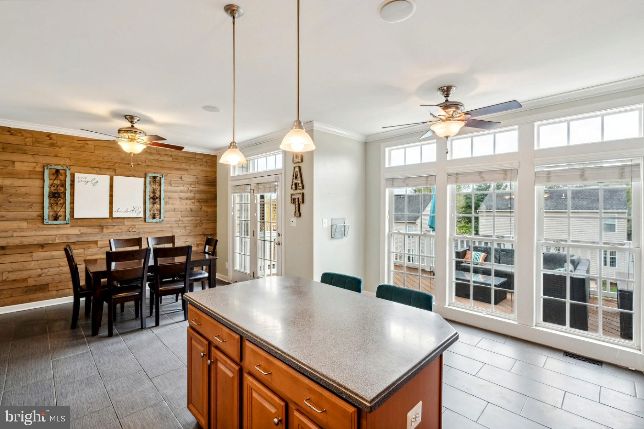 NORTHRIDGE VILLAGE - Residential