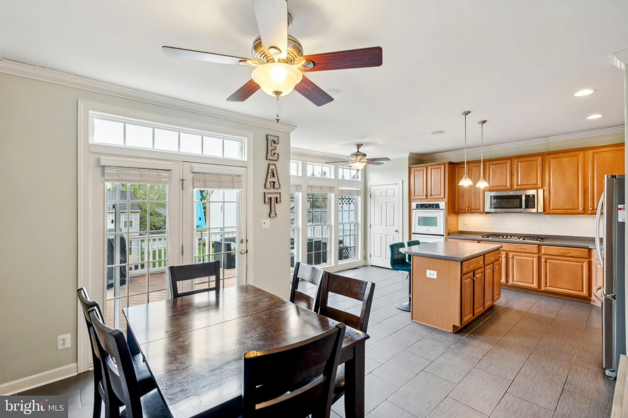 NORTHRIDGE VILLAGE - Residential