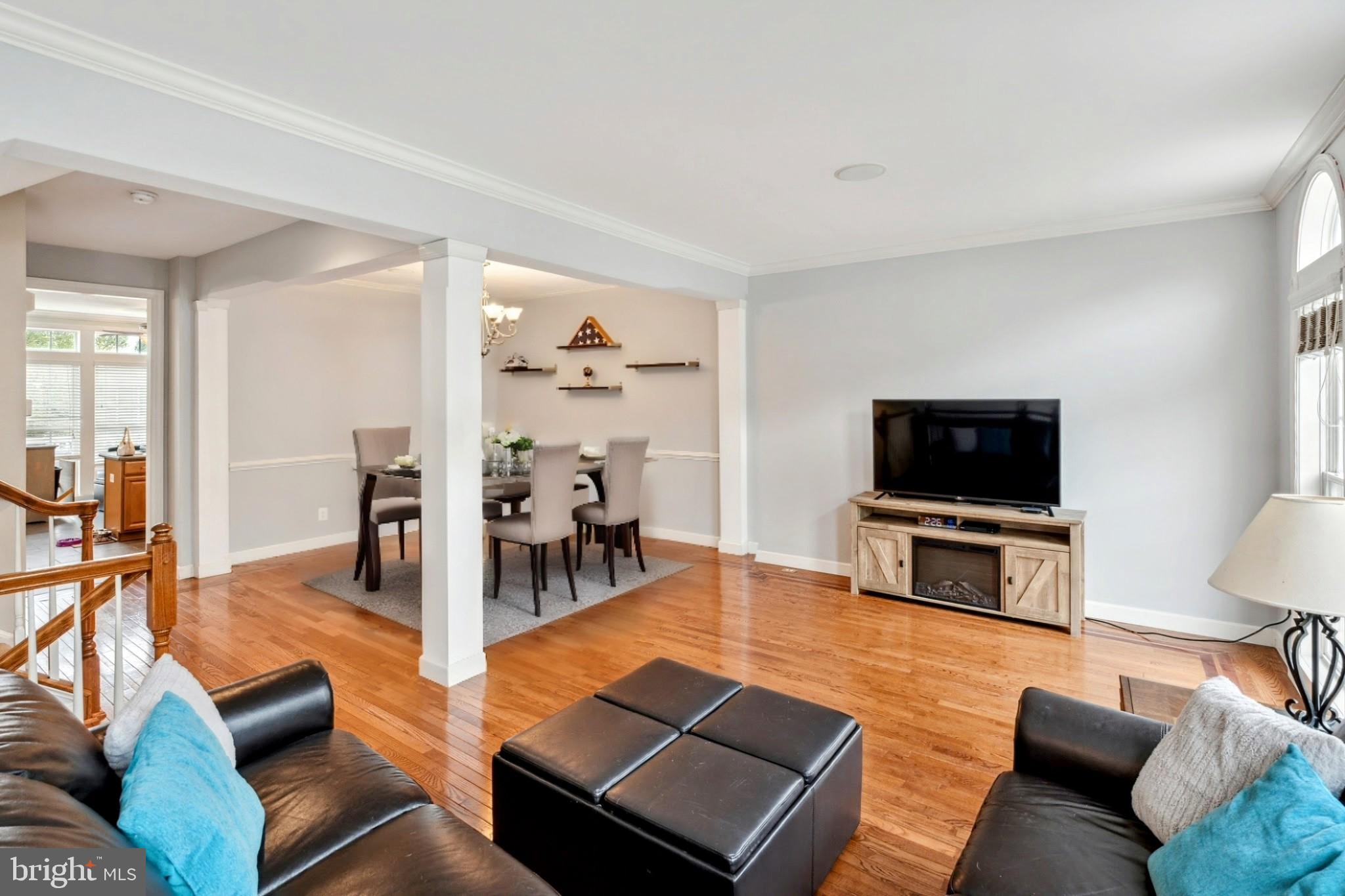 NORTHRIDGE VILLAGE - Residential