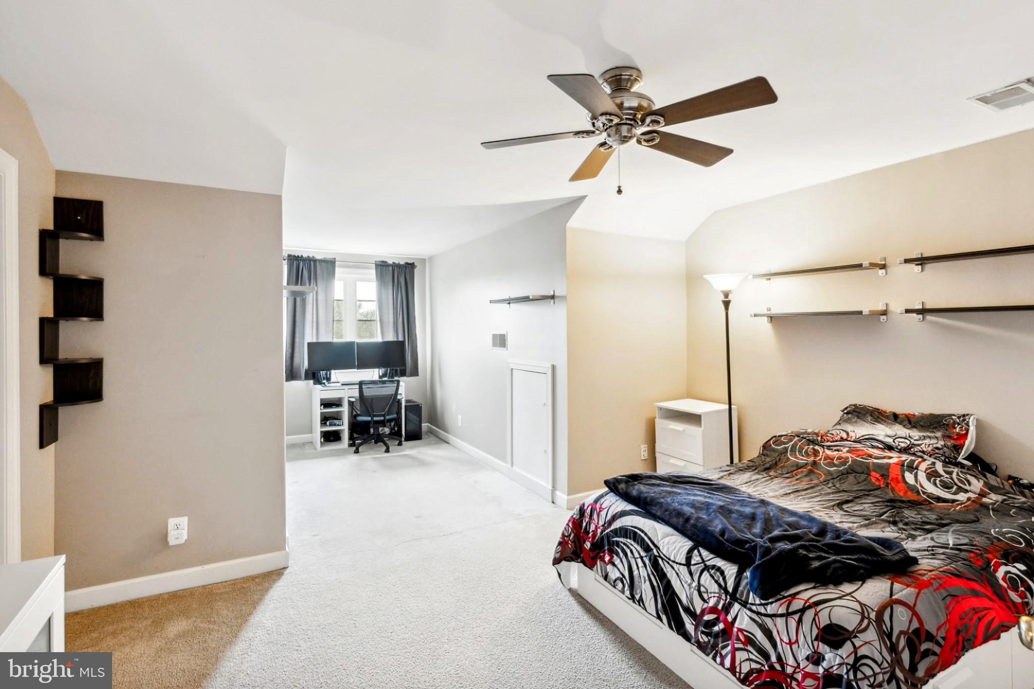 NORTHRIDGE VILLAGE - Residential