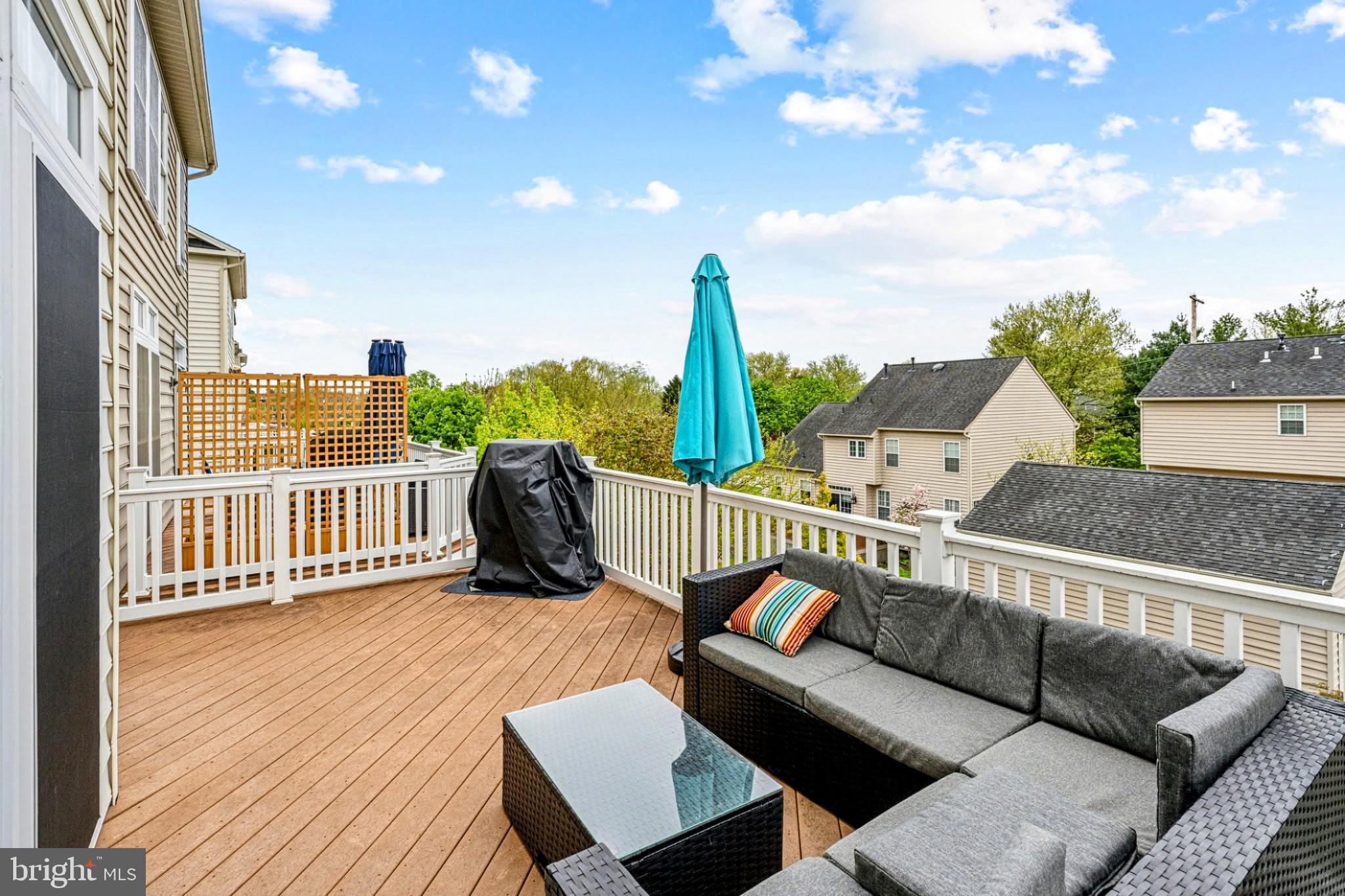 NORTHRIDGE VILLAGE - Residential