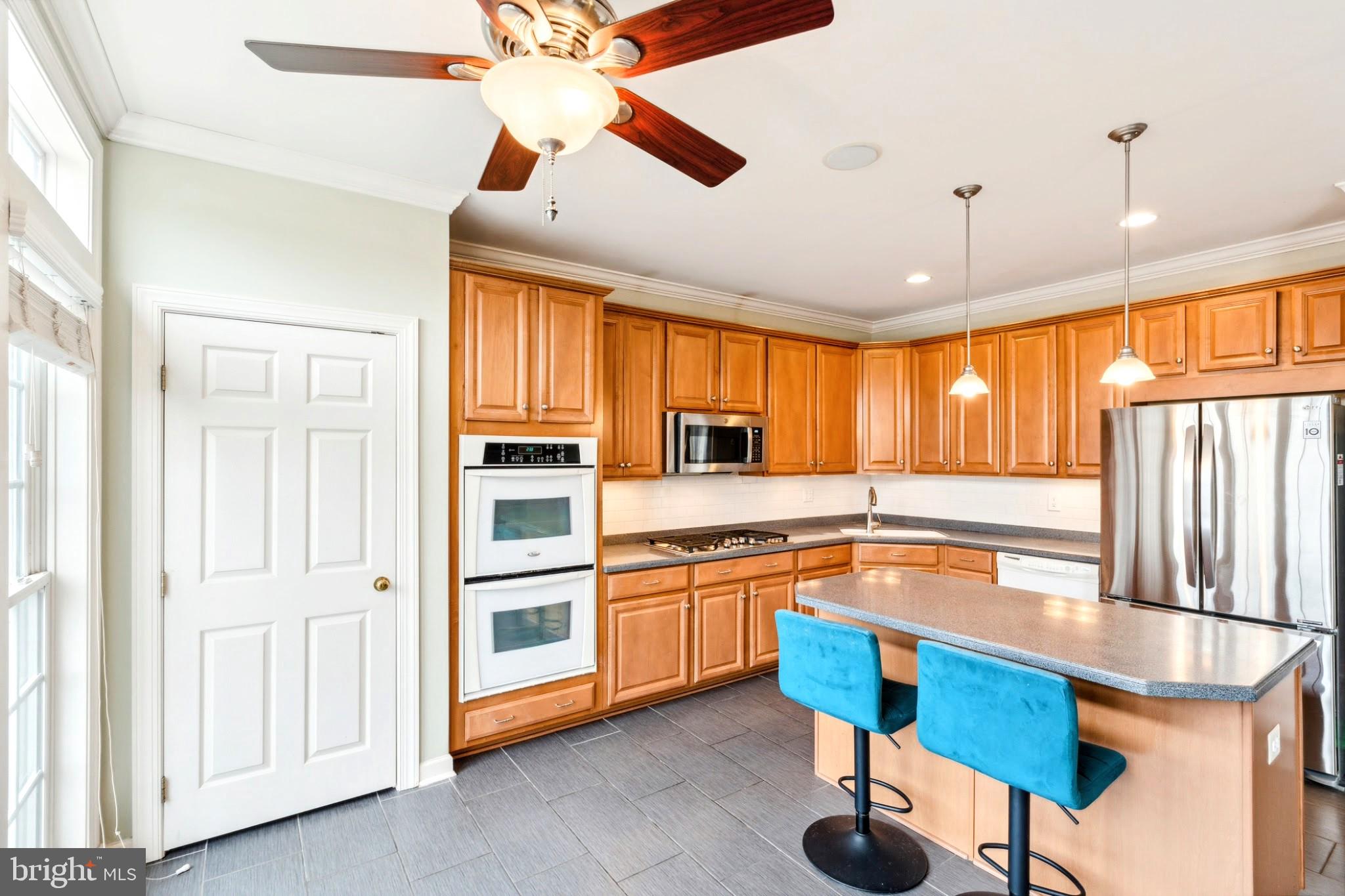 NORTHRIDGE VILLAGE - Residential