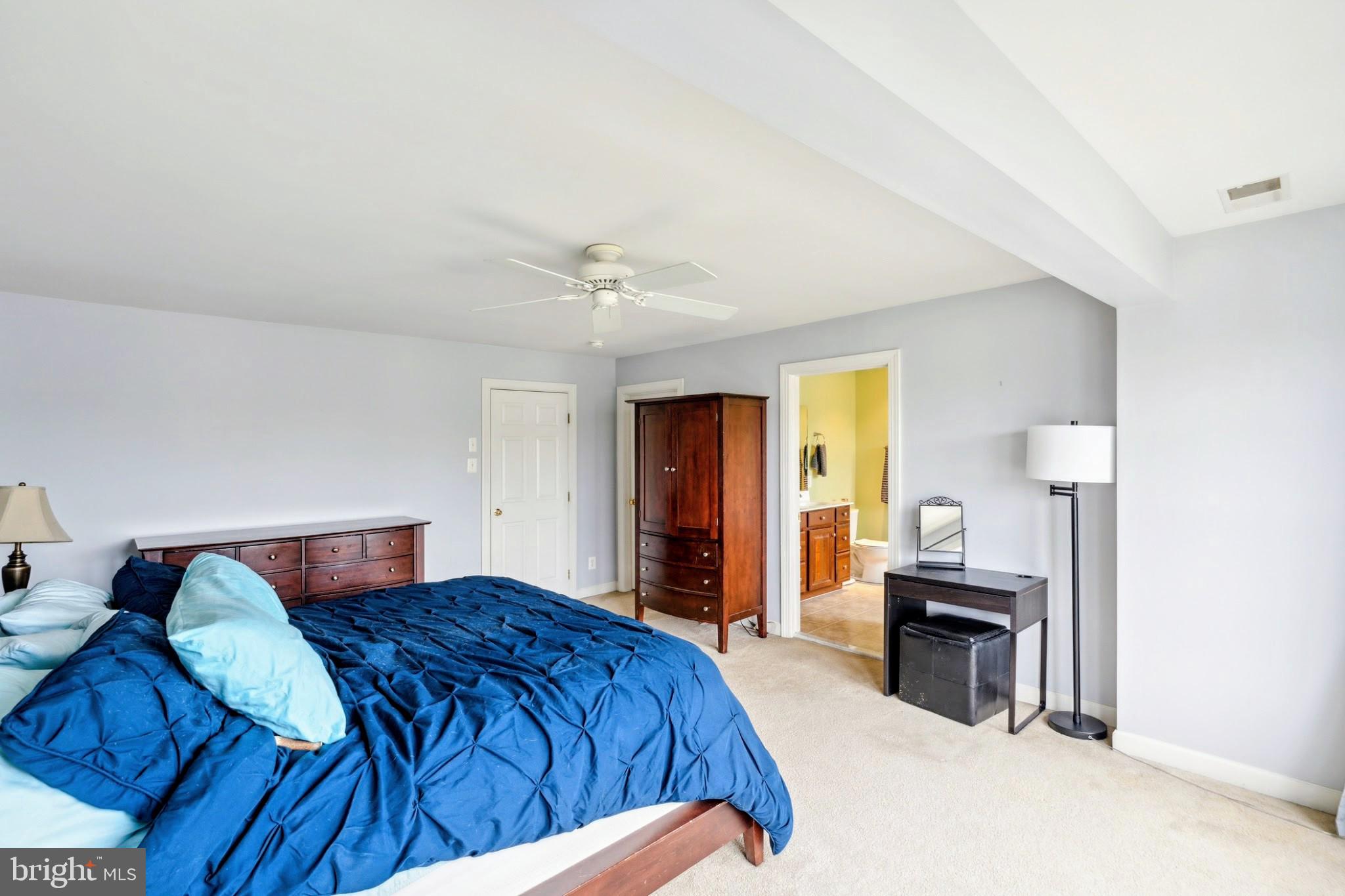 NORTHRIDGE VILLAGE - Residential