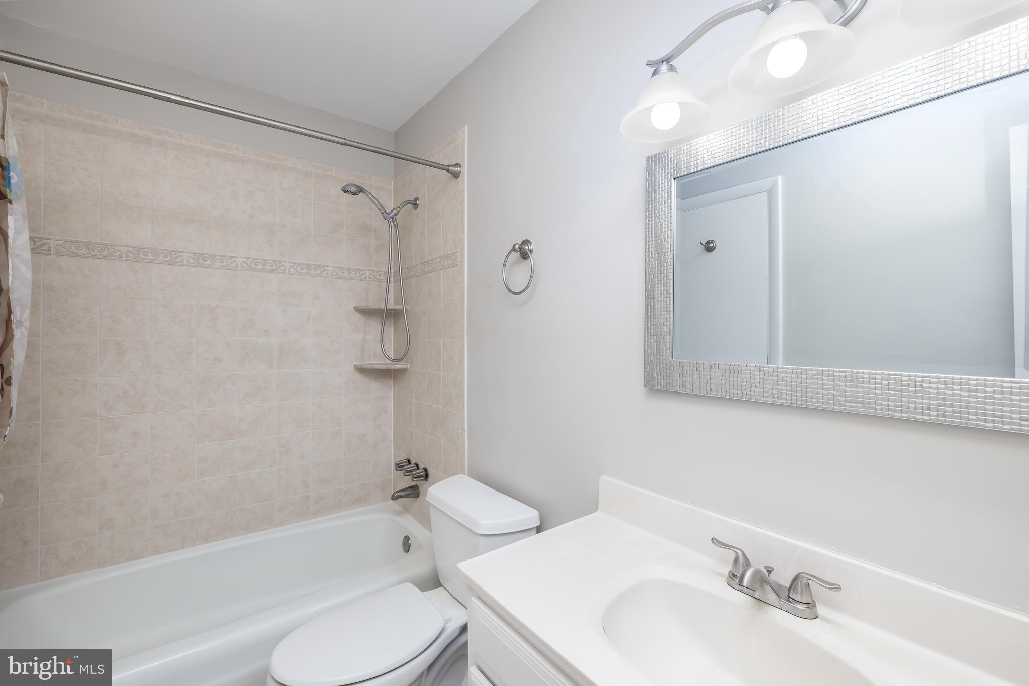 GREENFIELD FARM - Residential