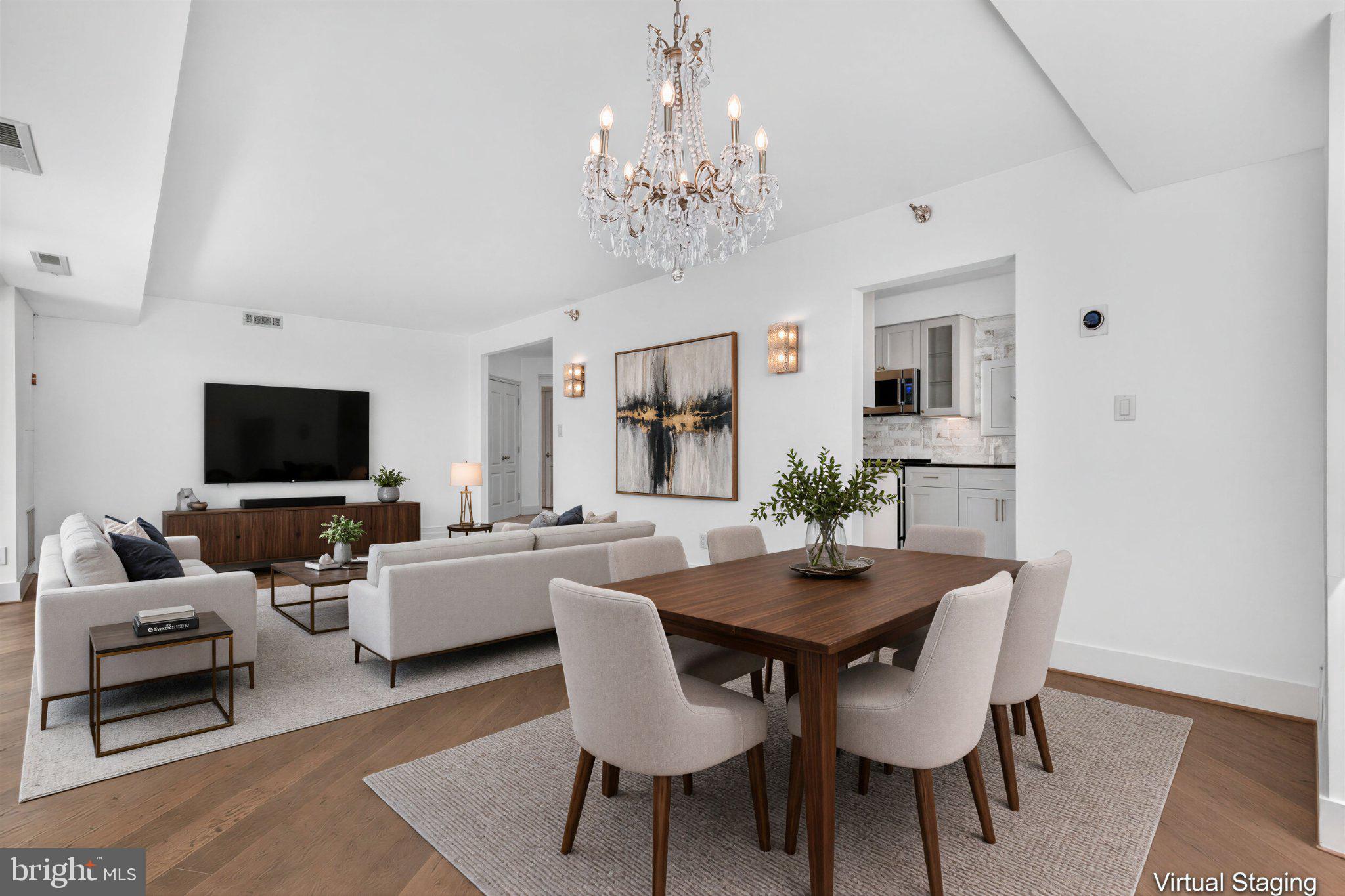 5802 NICHOLSON 2-706