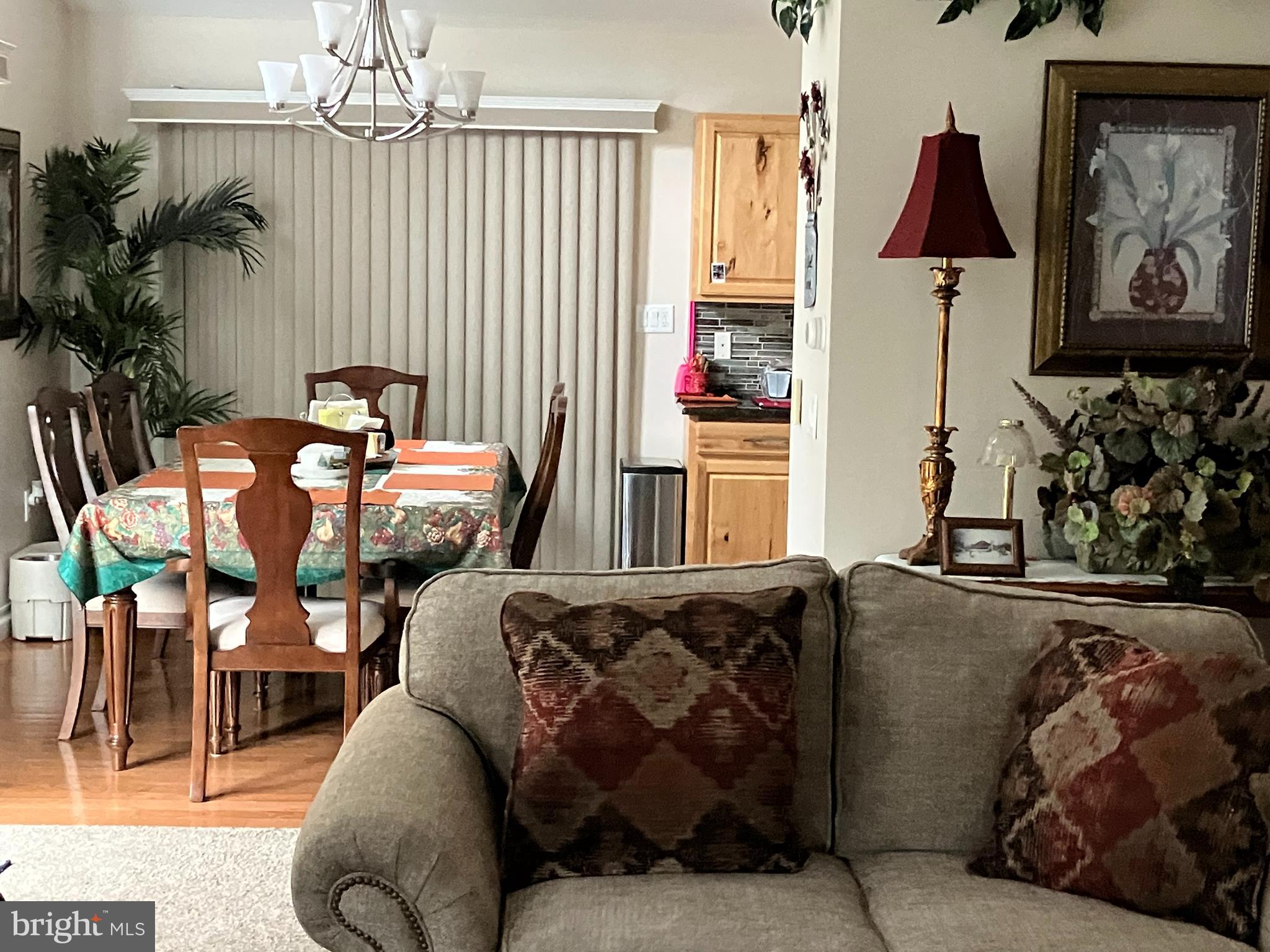 186 ELMWOOD DRIVE