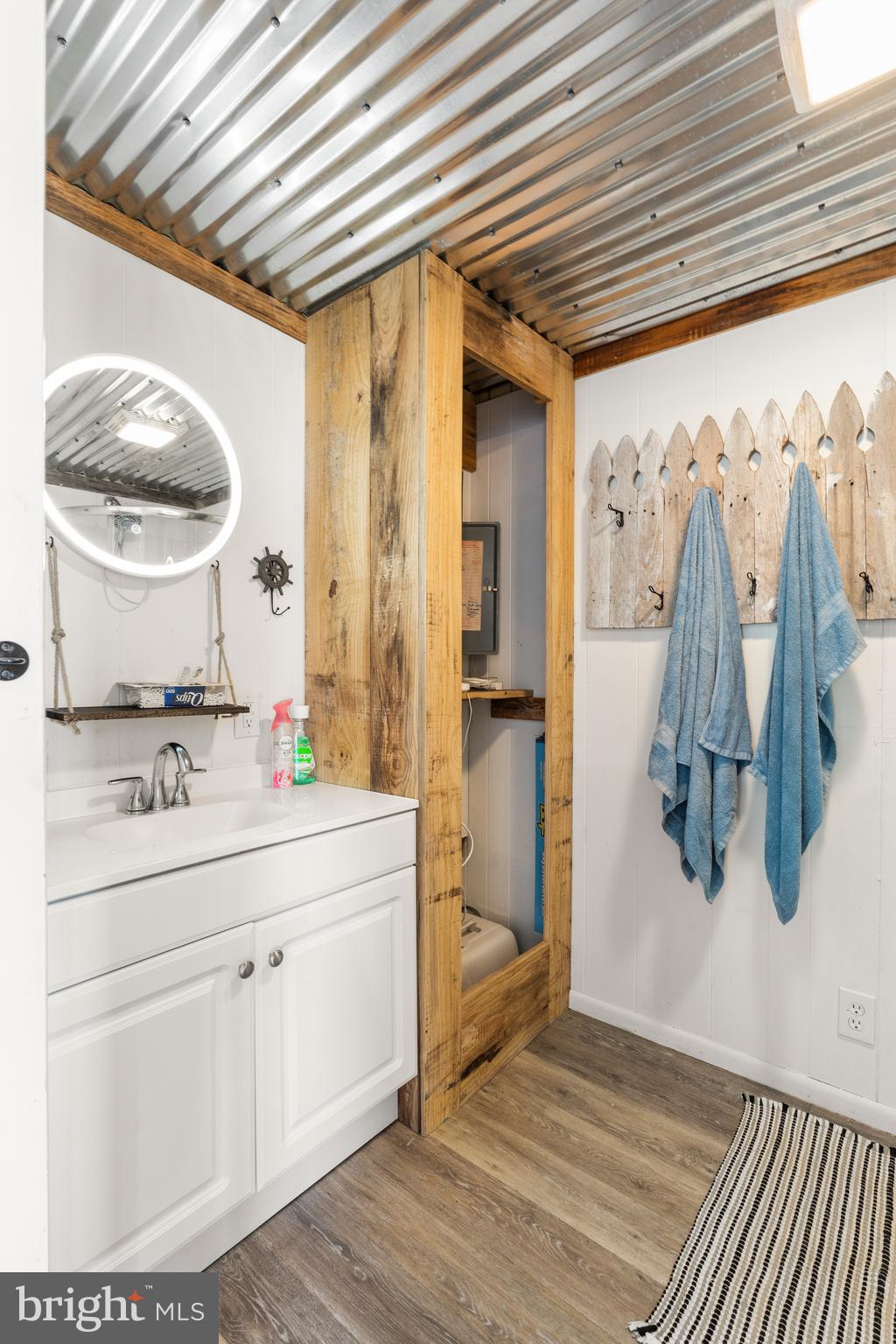 HOOPERS ISLAND - Residential