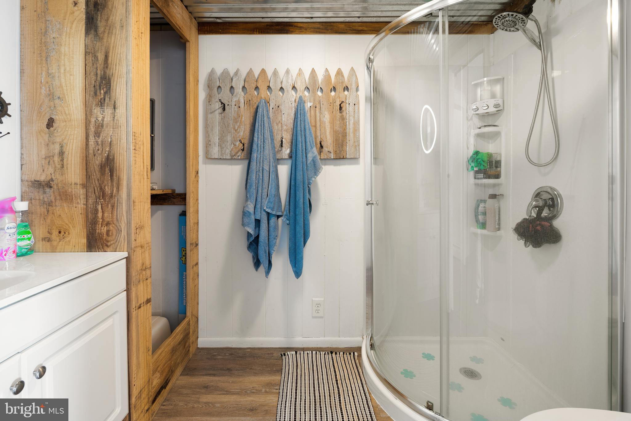 HOOPERS ISLAND - Residential