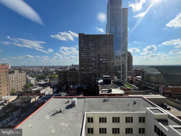 CENTER CITY - Residential Lease