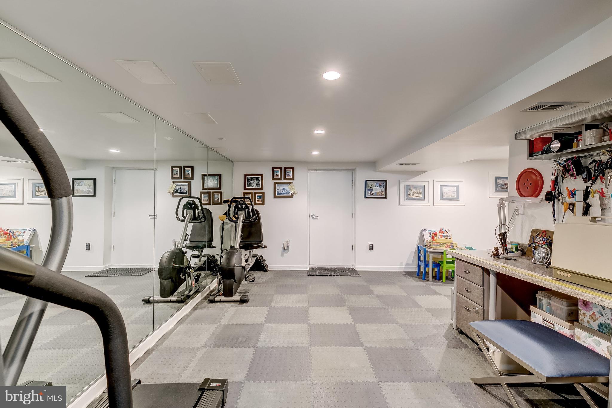 PERRY HALL - Residential