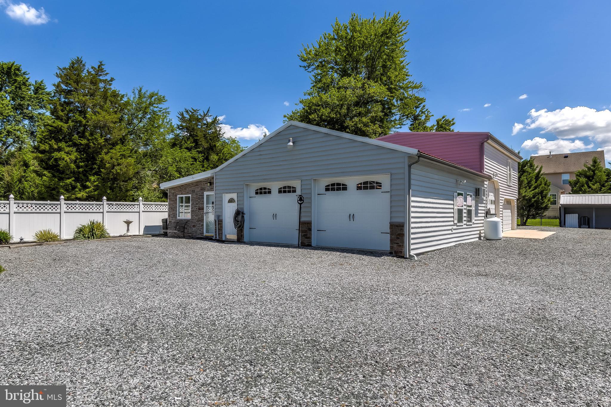 PERRY HALL - Residential