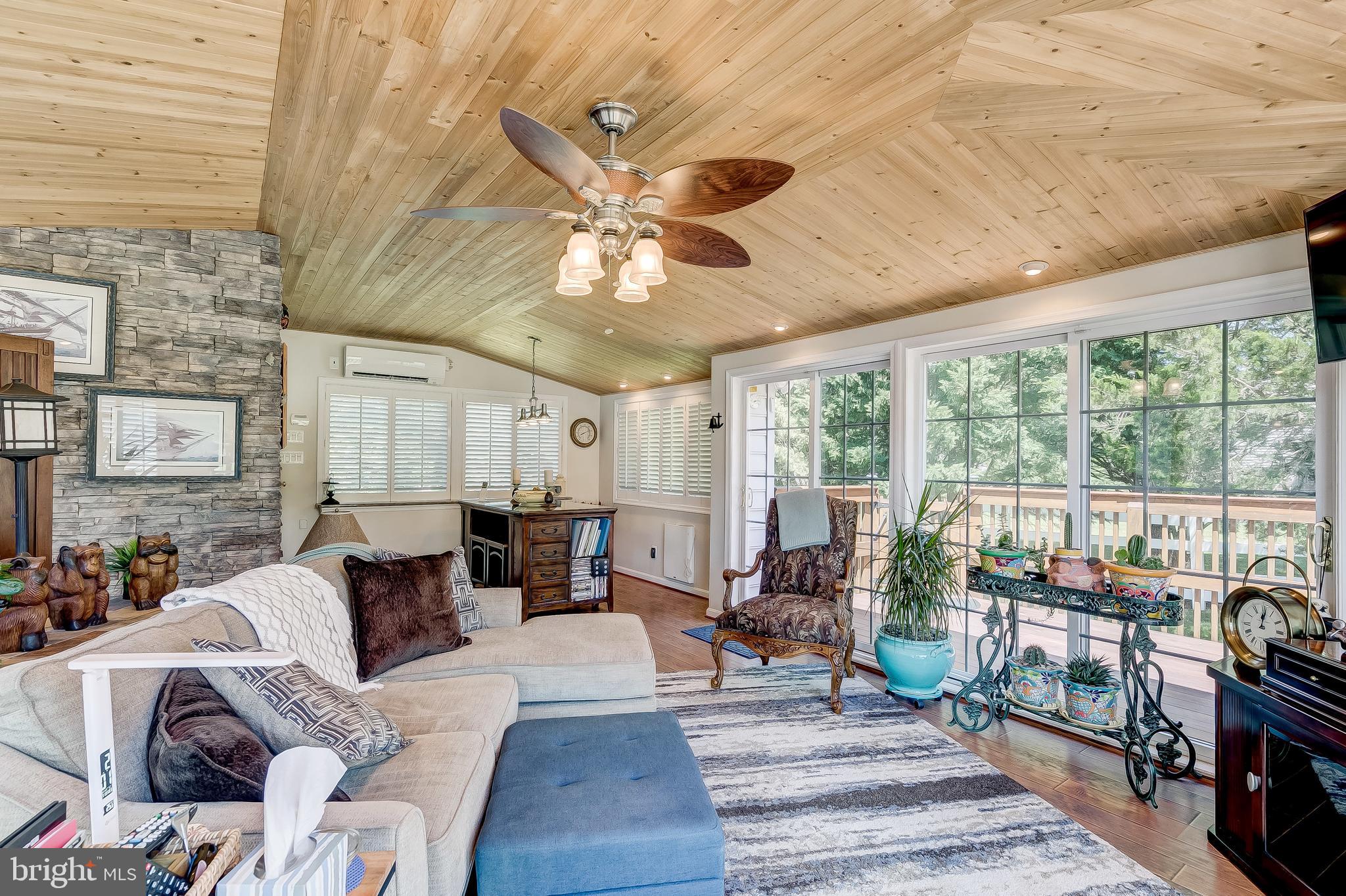 PERRY HALL - Residential