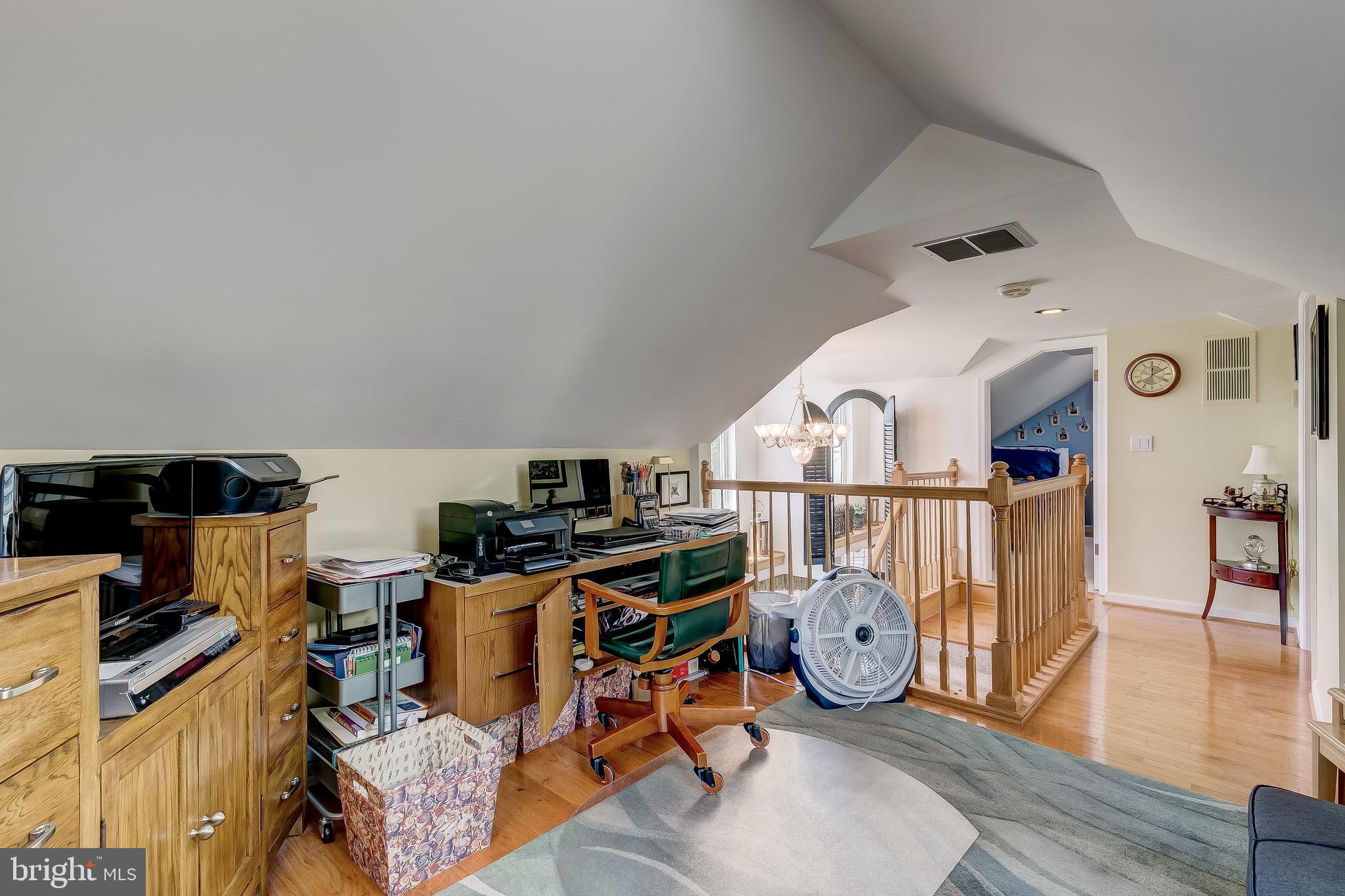 PERRY HALL - Residential