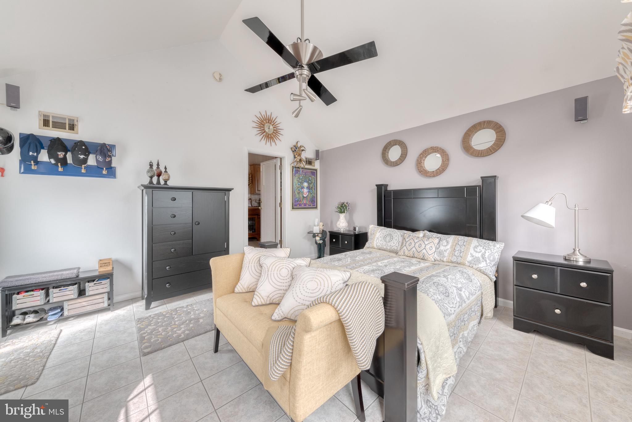 PERRY HALL - Residential