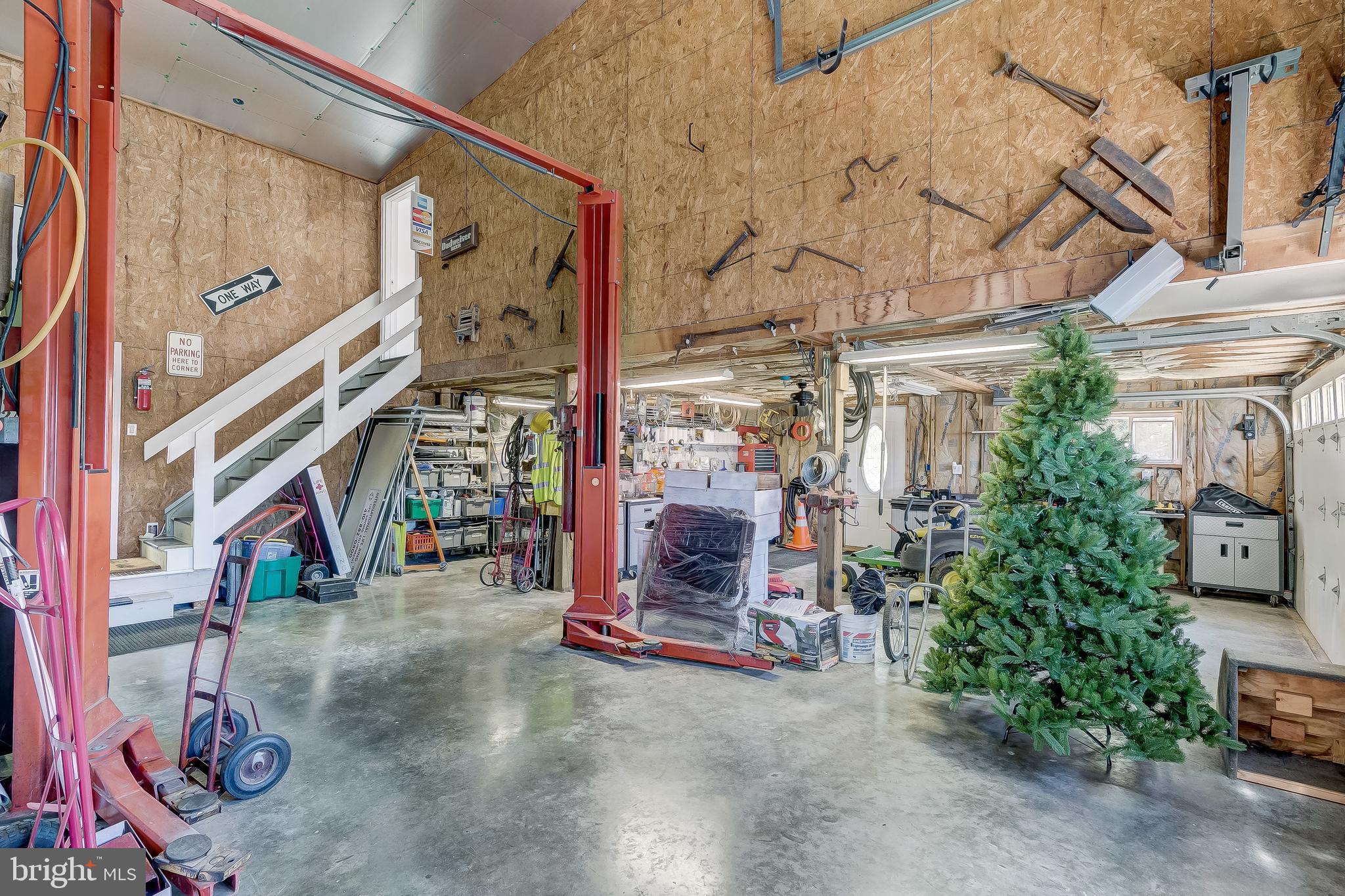 PERRY HALL - Residential