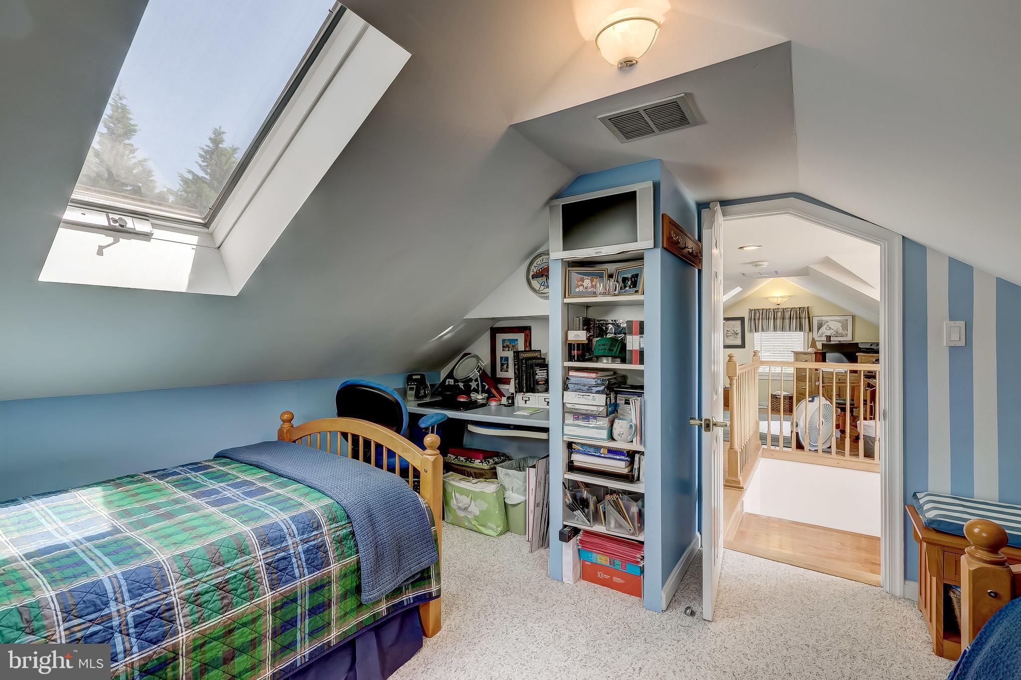 PERRY HALL - Residential