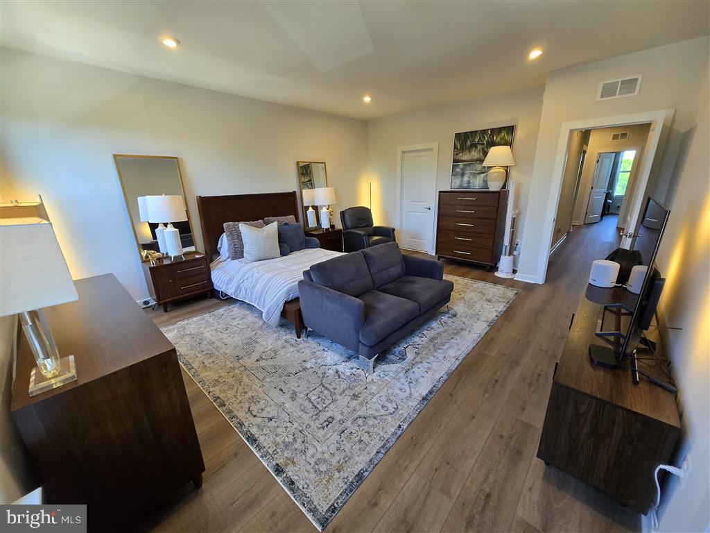 OVERLOOK - Residential