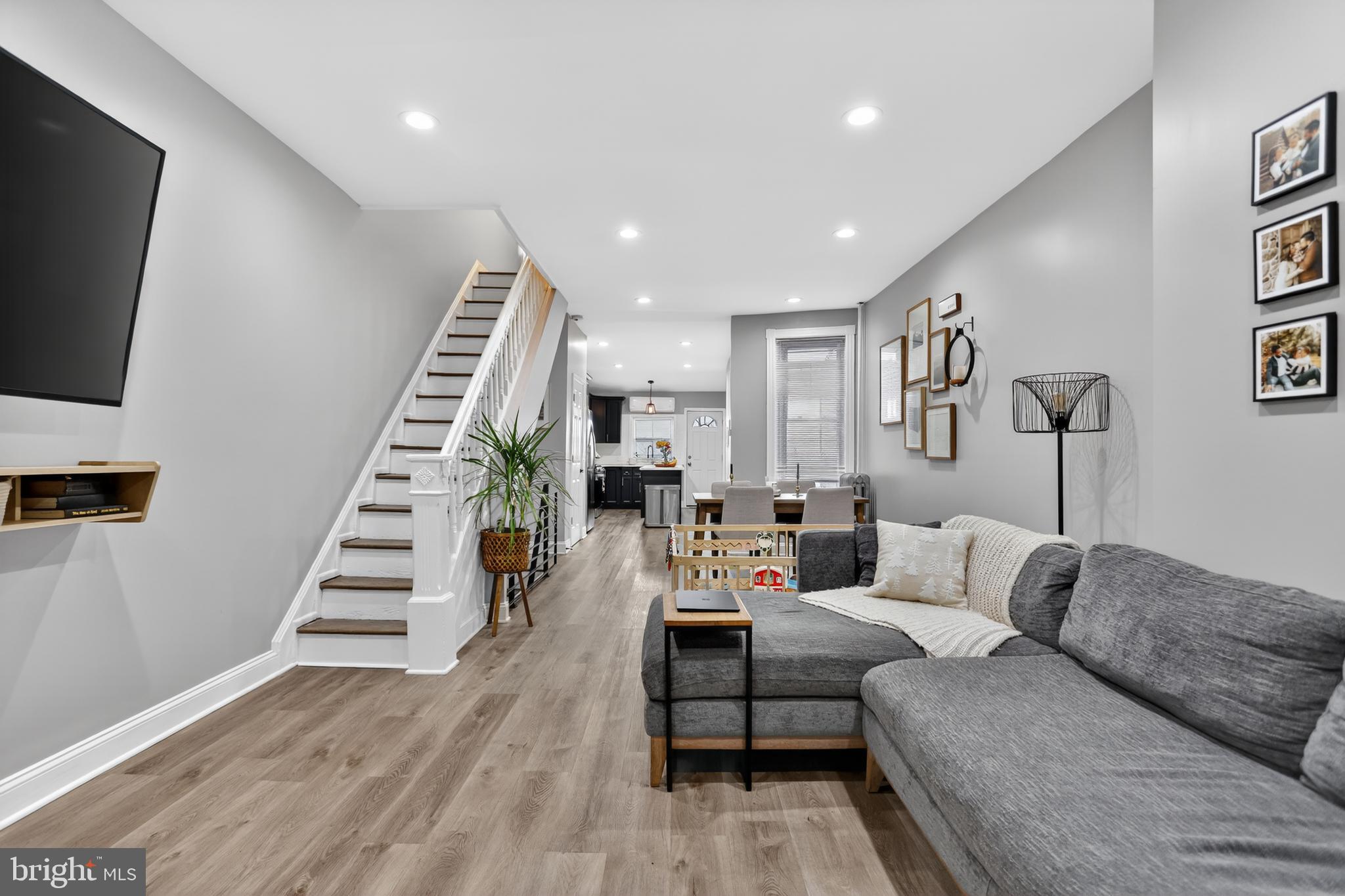 FRANKFORD - Residential