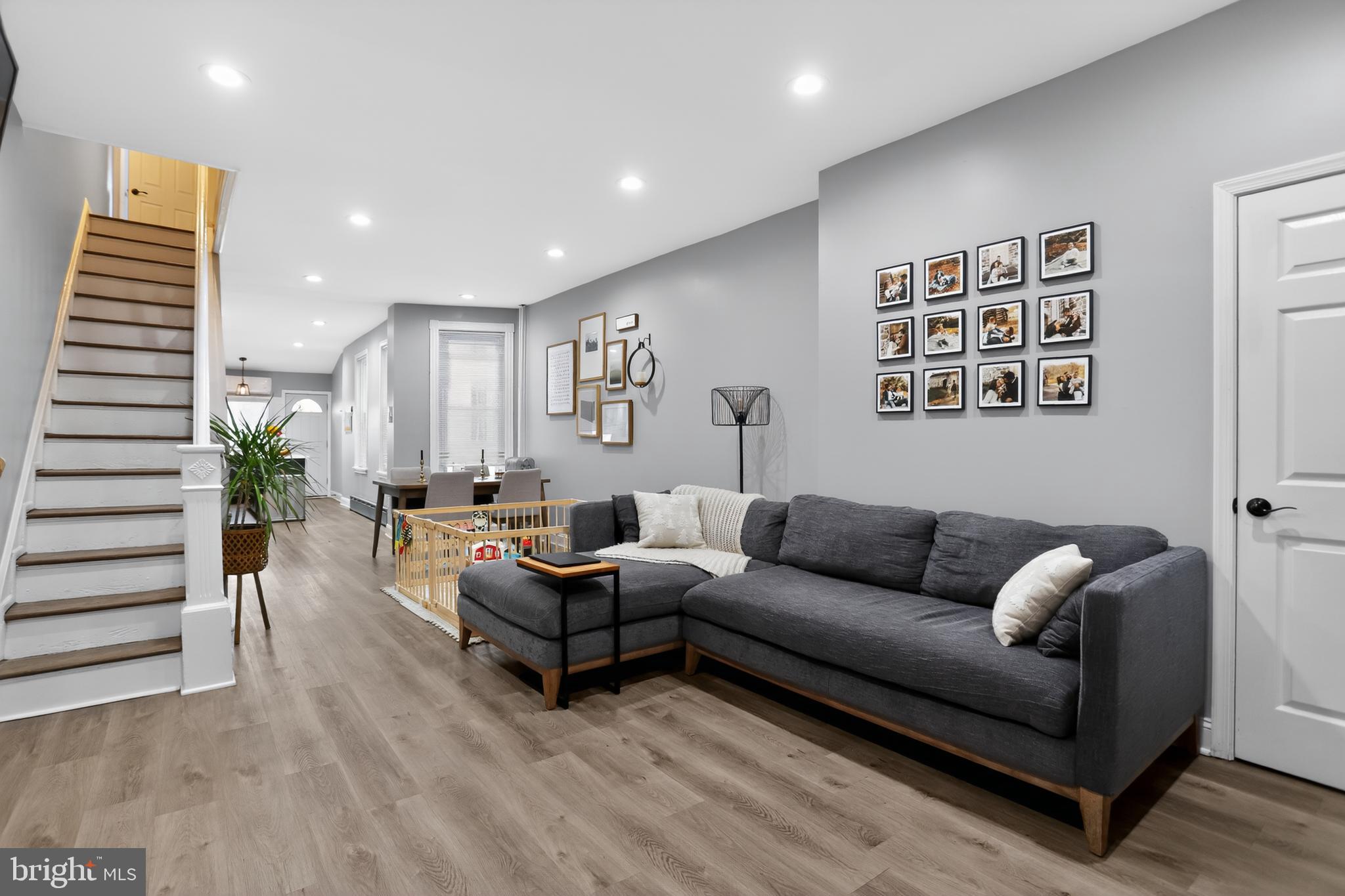 FRANKFORD - Residential