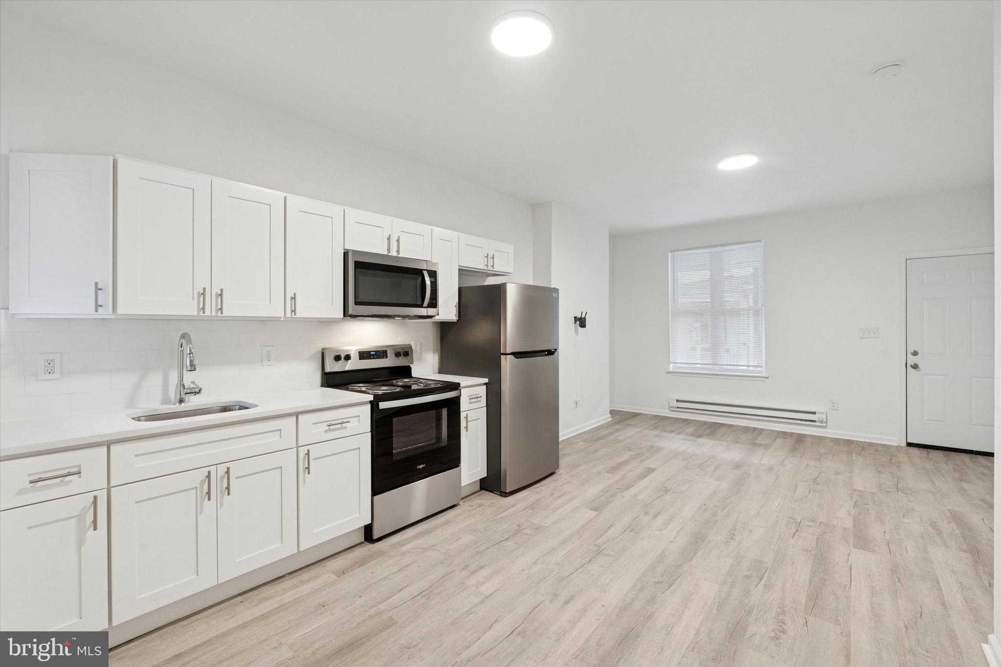 1529 N HOLLYWOOD STREET