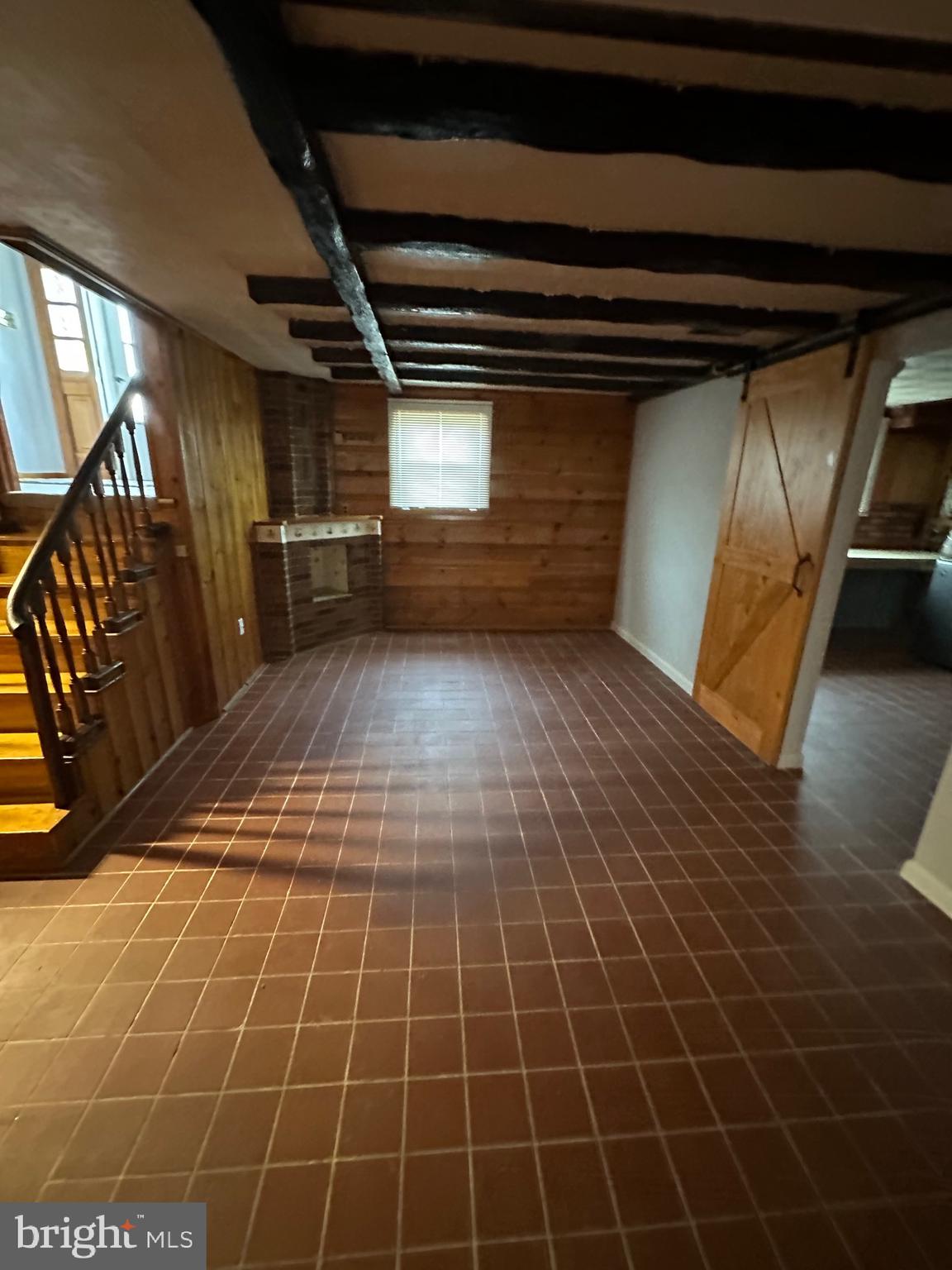 CAMELOT - Residential Lease