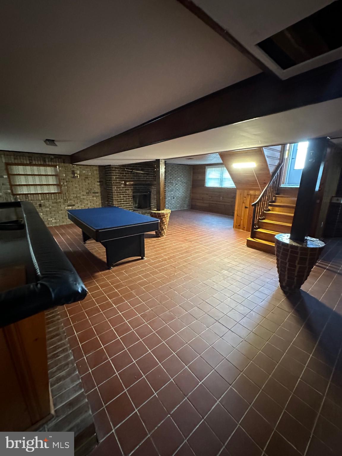 CAMELOT - Residential Lease