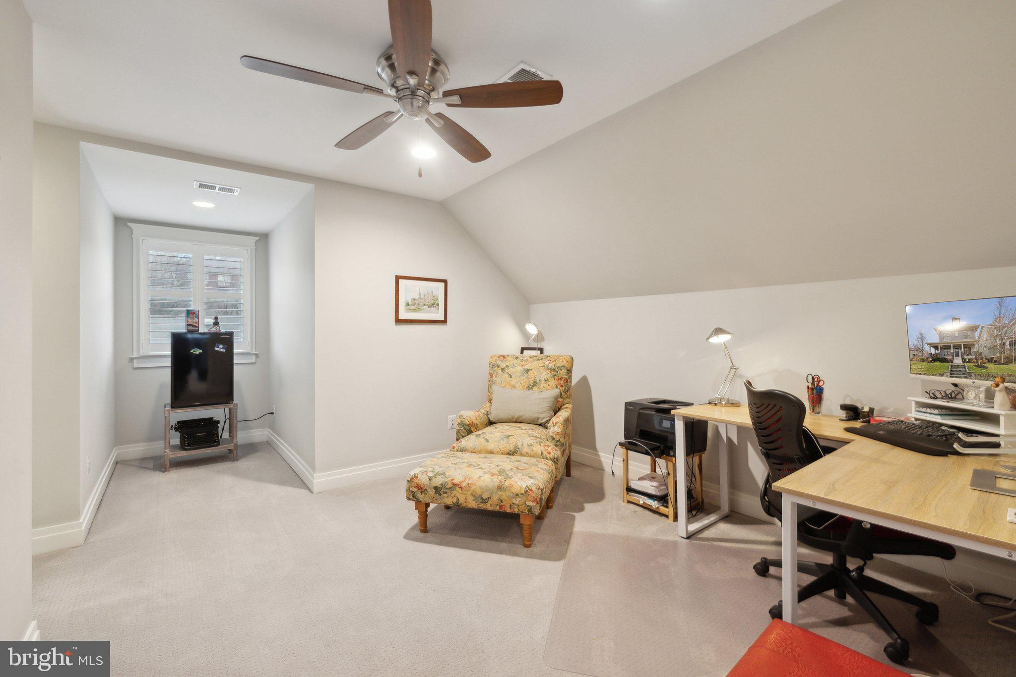 ADDISON HEIGHTS - Residential