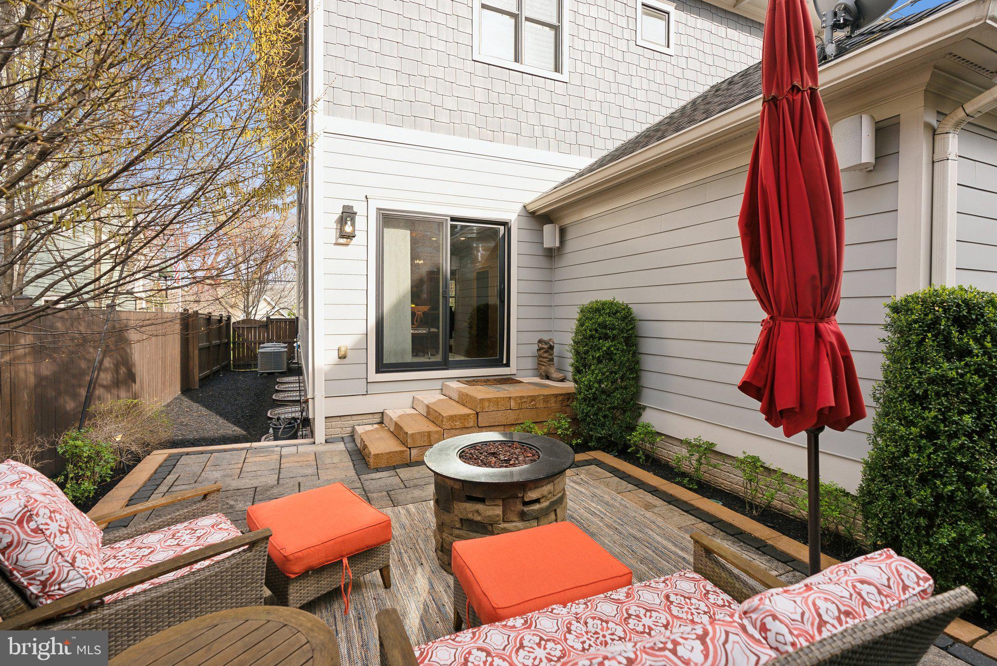 ADDISON HEIGHTS - Residential