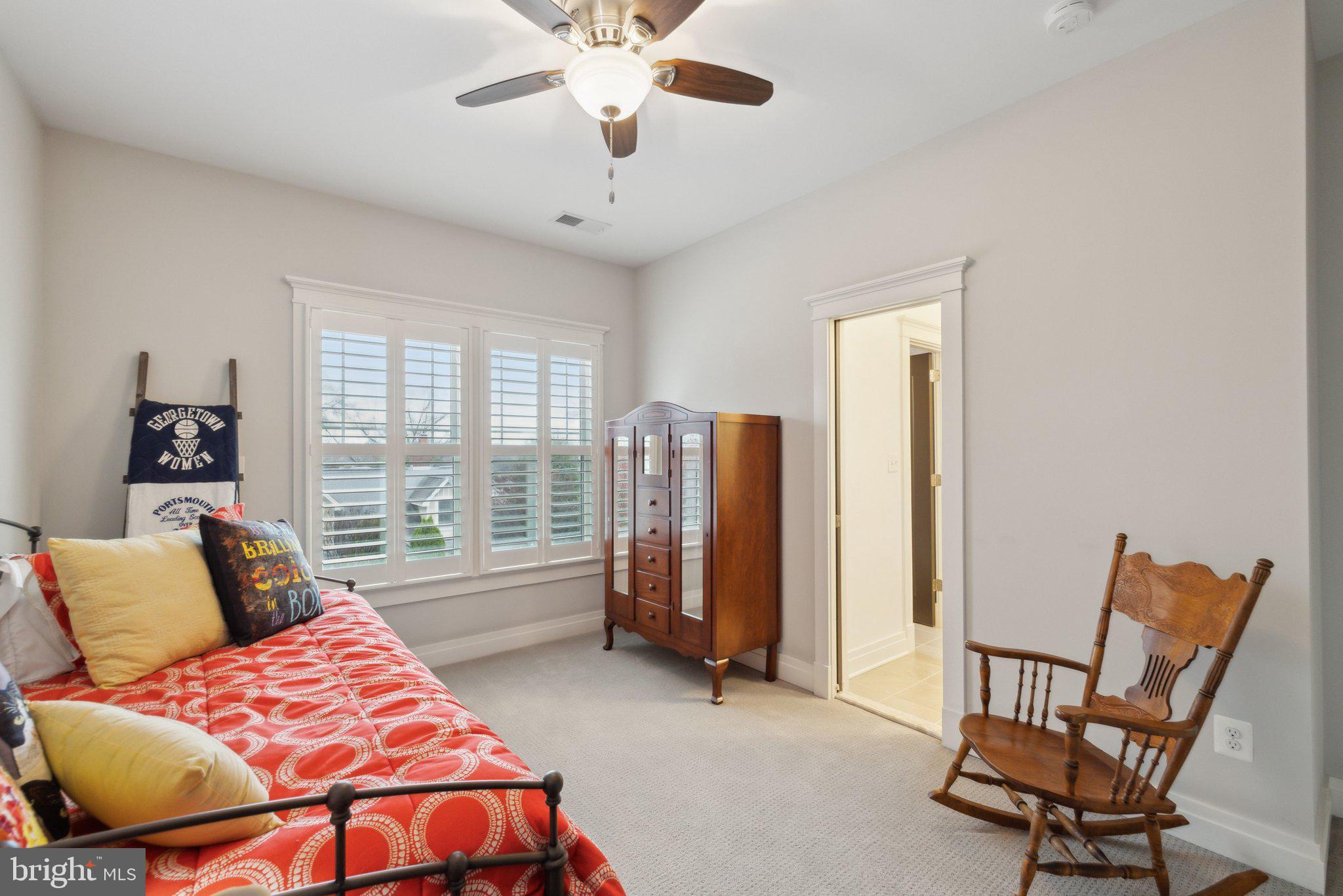 ADDISON HEIGHTS - Residential