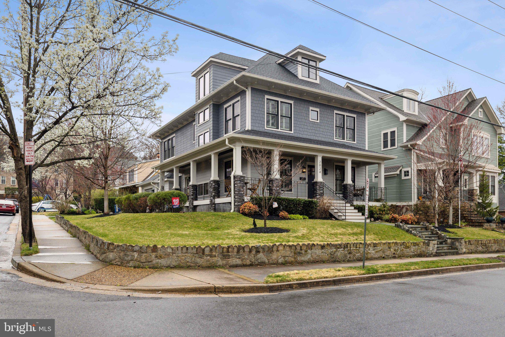 ADDISON HEIGHTS - Residential