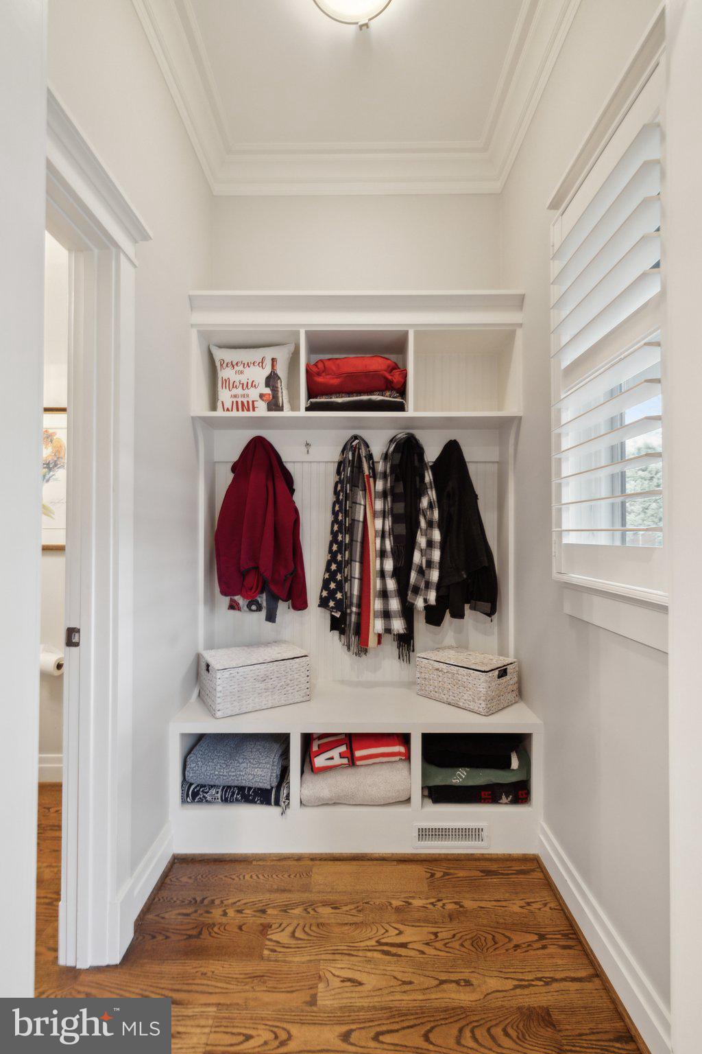 ADDISON HEIGHTS - Residential