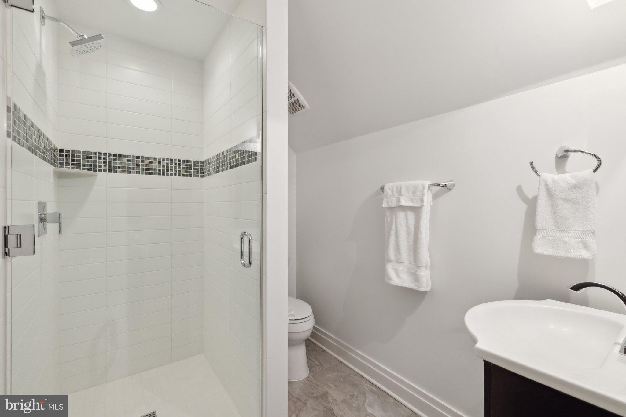 ADDISON HEIGHTS - Residential