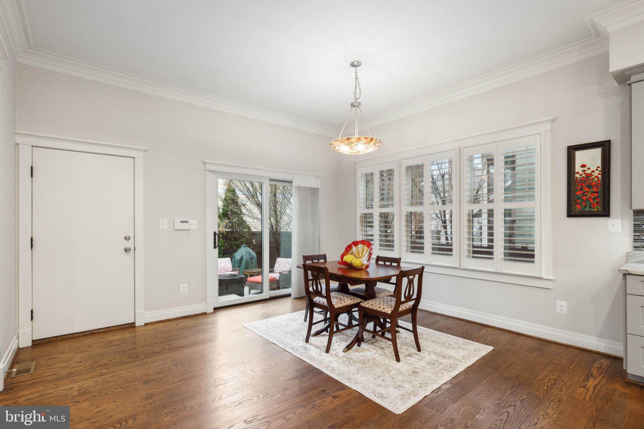 ADDISON HEIGHTS - Residential