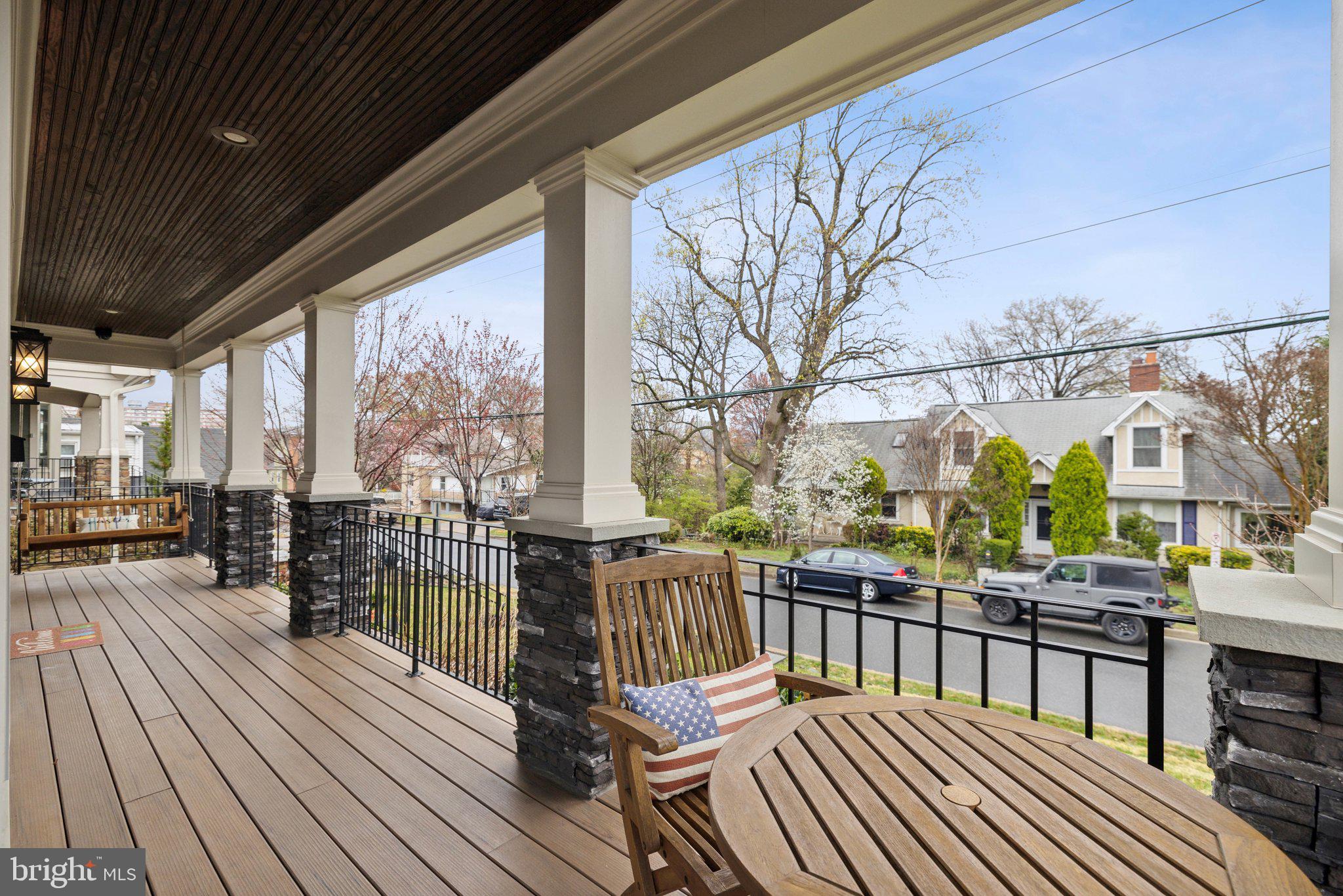 ADDISON HEIGHTS - Residential