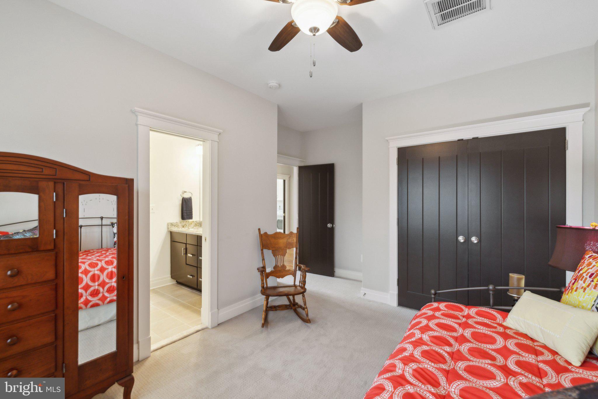 ADDISON HEIGHTS - Residential