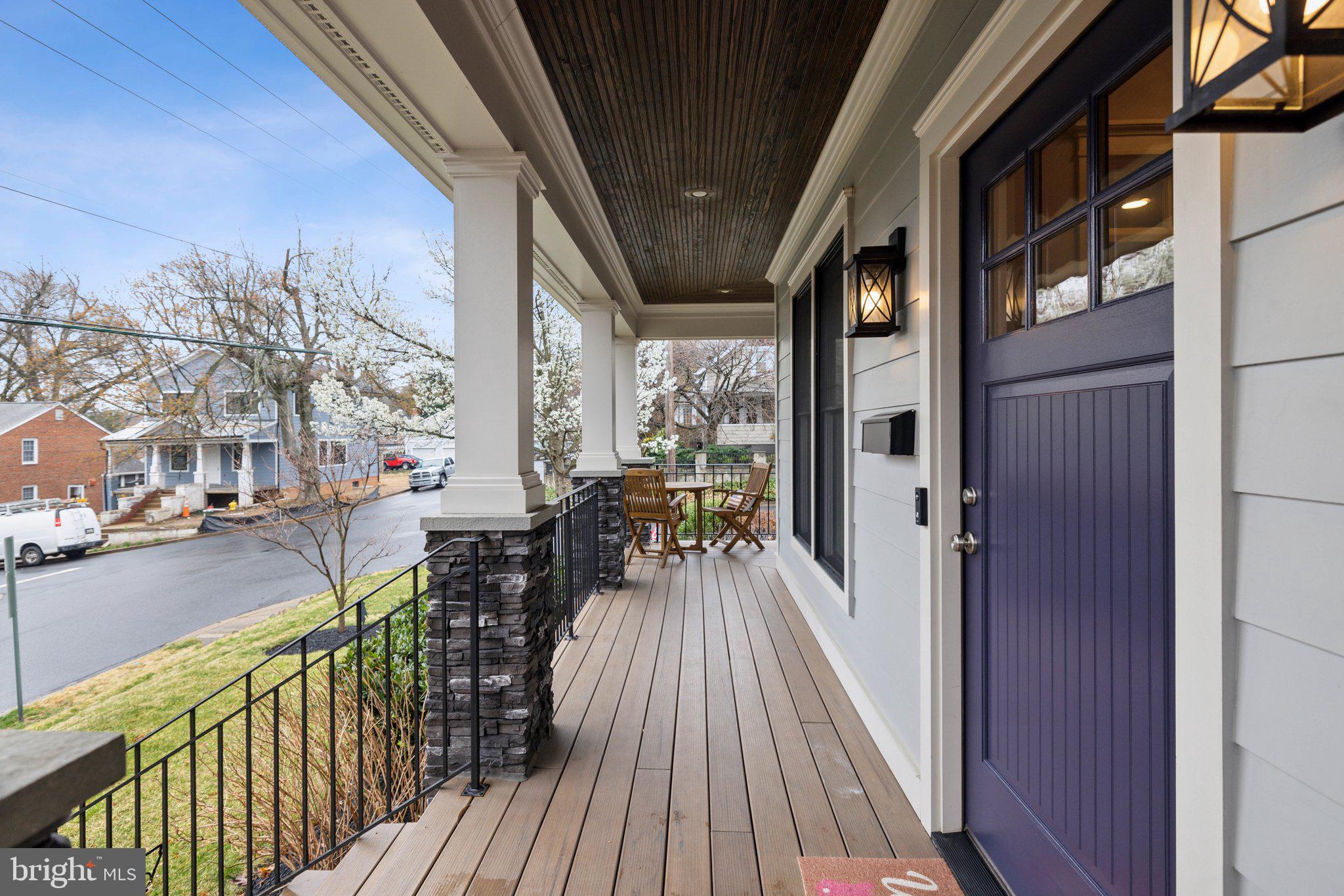 ADDISON HEIGHTS - Residential