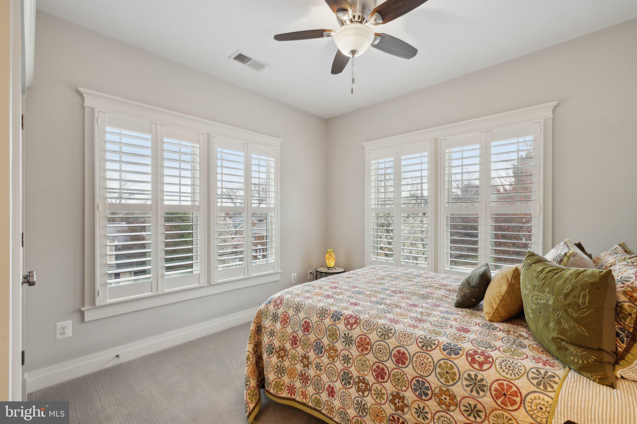 ADDISON HEIGHTS - Residential