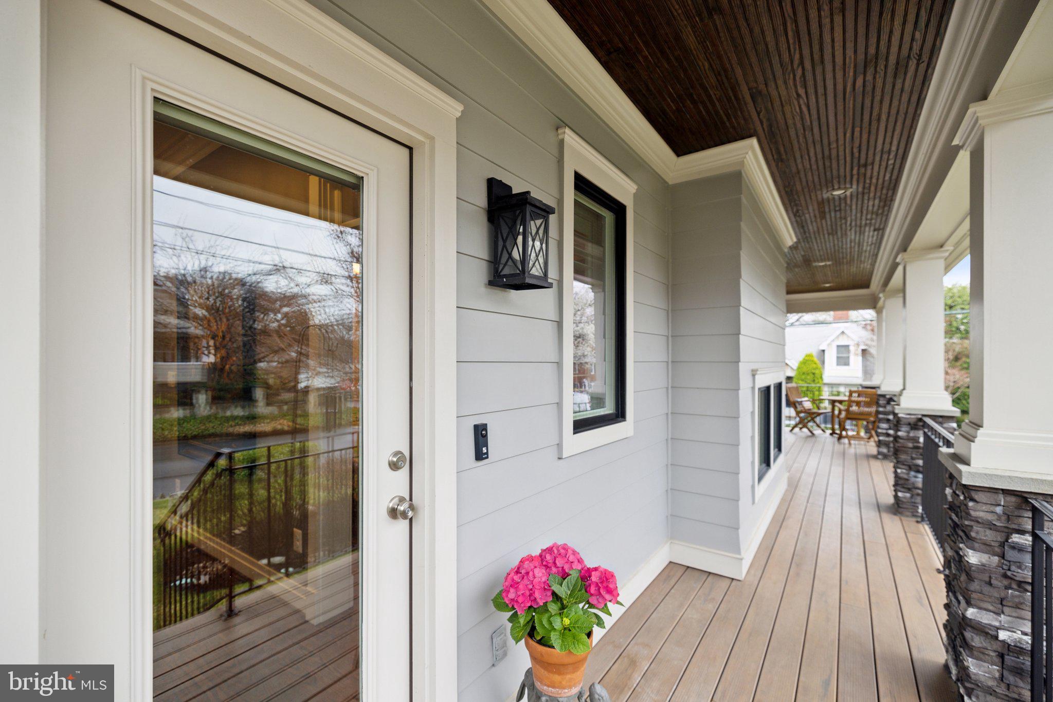 ADDISON HEIGHTS - Residential