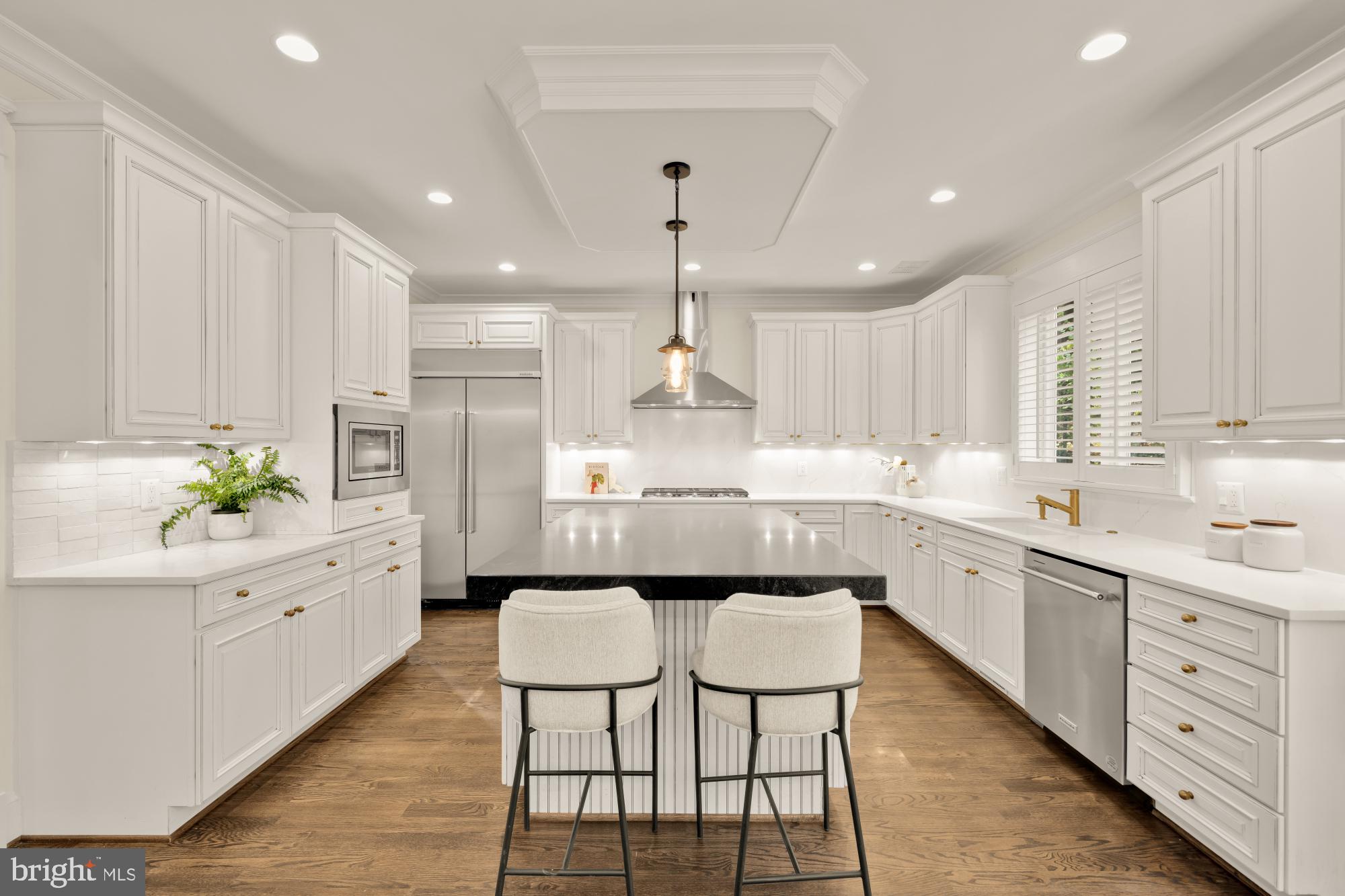 GLENBROOK VILLAGE - Residential