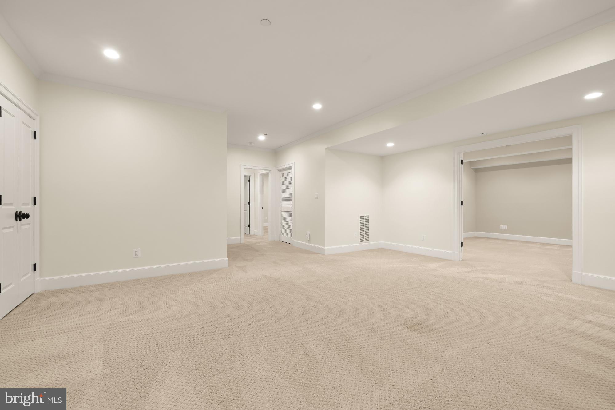 GLENBROOK VILLAGE - Residential