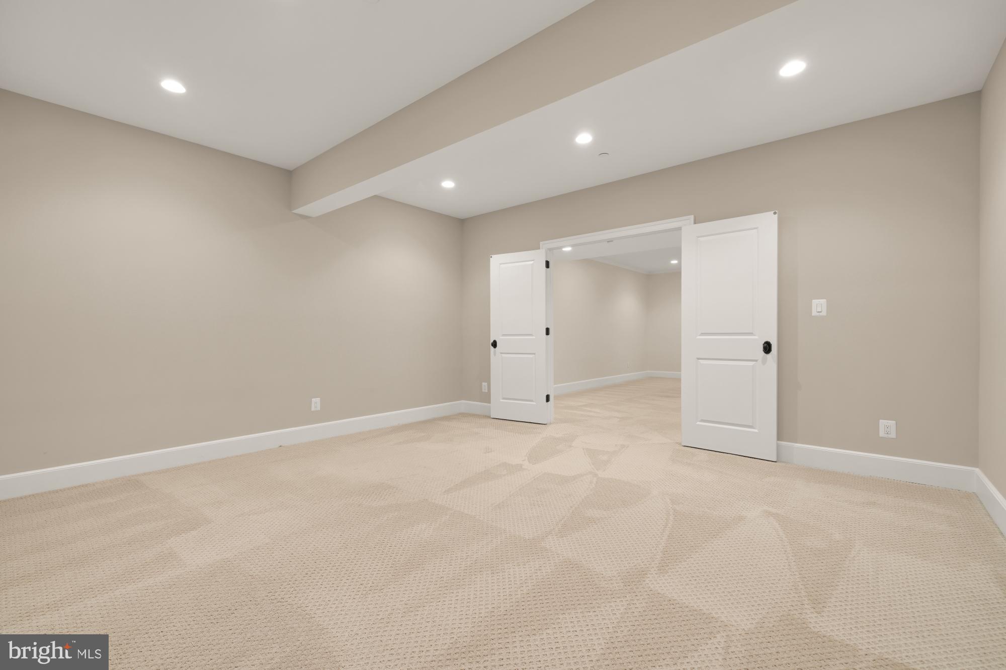 GLENBROOK VILLAGE - Residential