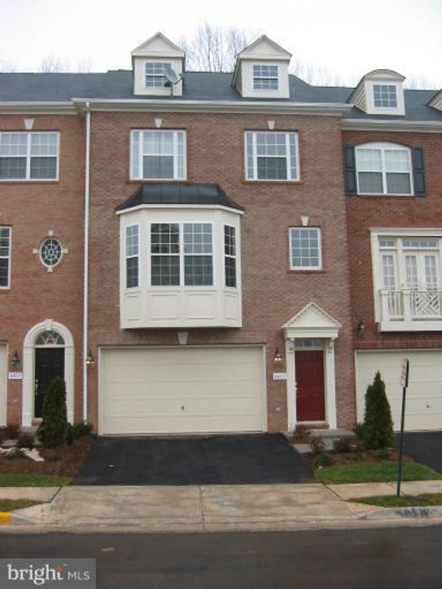 Gorgeous 3BR, 3.5BA, 2 car gar luxury TH in Fair Chase. Gourmet kit w/cherry hardwd flrs, granite counters, SS appl & 42" maple cabinets. Spacious deck off kit overlooking woods. Spacious liv rm w/crown molding.Fully fin bsmt w/fp, full BA & w/out to fenced backyard. Laundry at BR level. Huge MBR w/ luxury MBA. Neutral paint & carpet thruout.