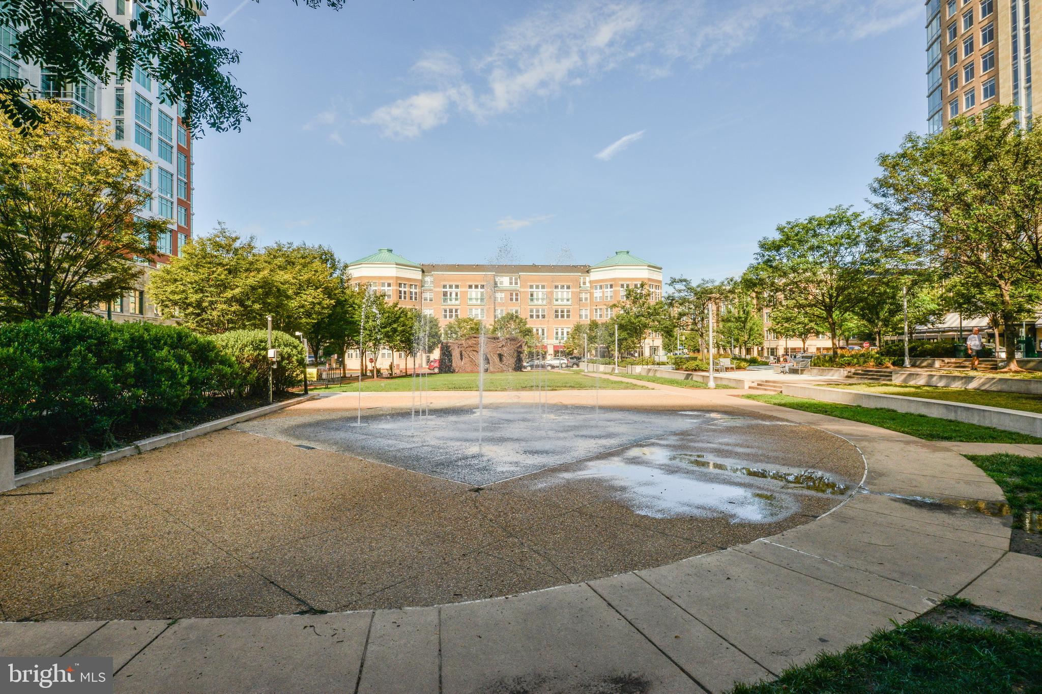 RESTON - Residential