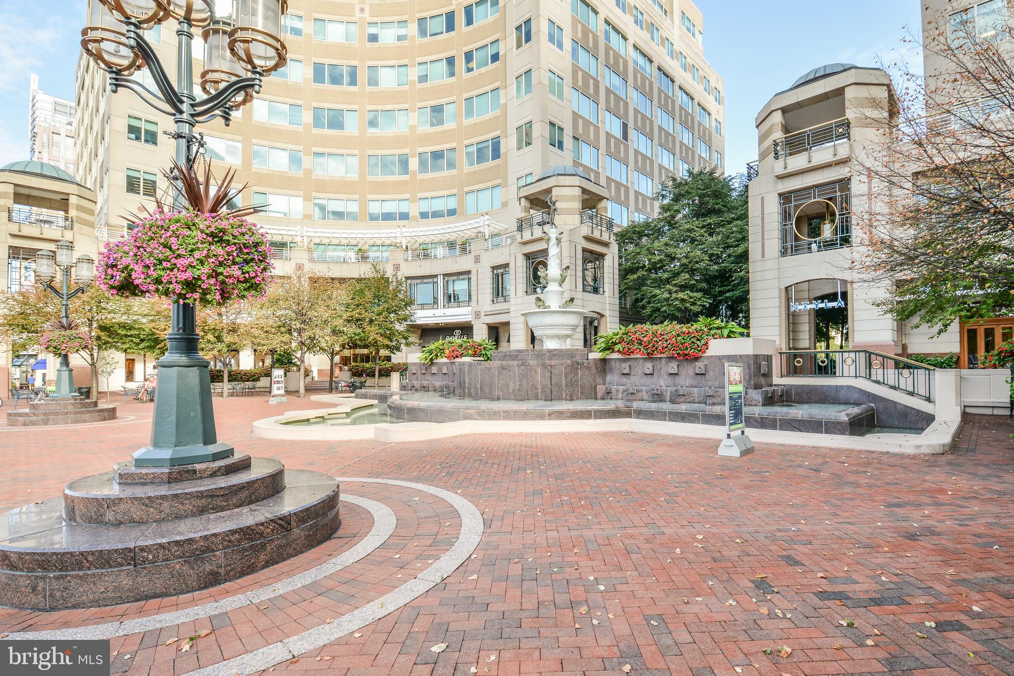 RESTON - Residential