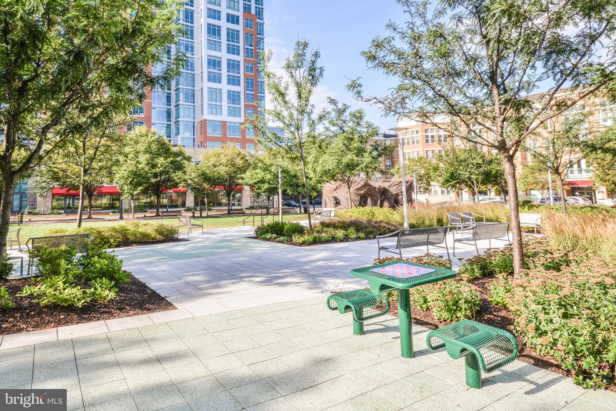 RESTON - Residential